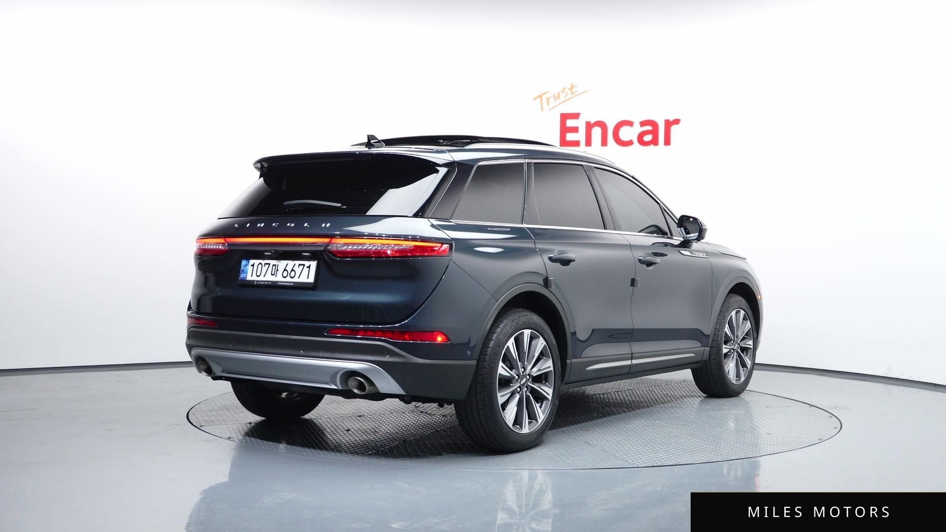 Lincoln Corsair 2022 — миниатюра 2