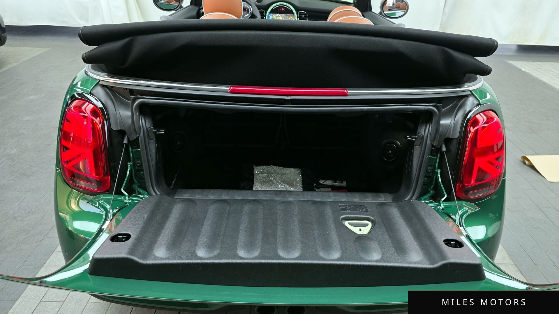 MINI 쿠퍼 S 컨버터블 2024 — миниатюра 20