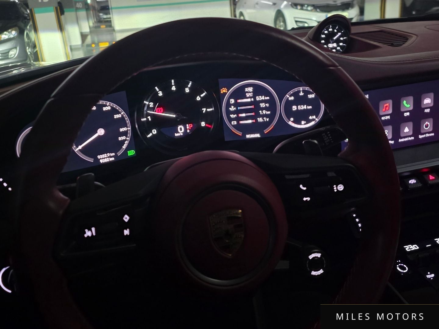 Porsche 911 (992) 2024 — миниатюра 11