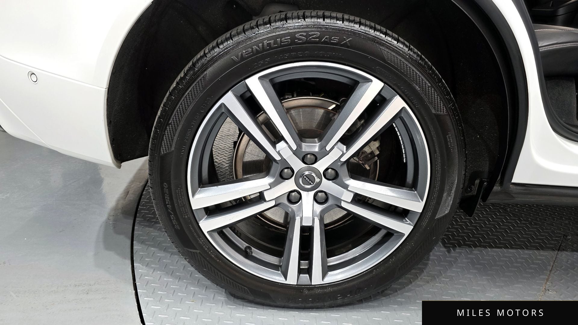 Volvo XC60 2021 — миниатюра 5