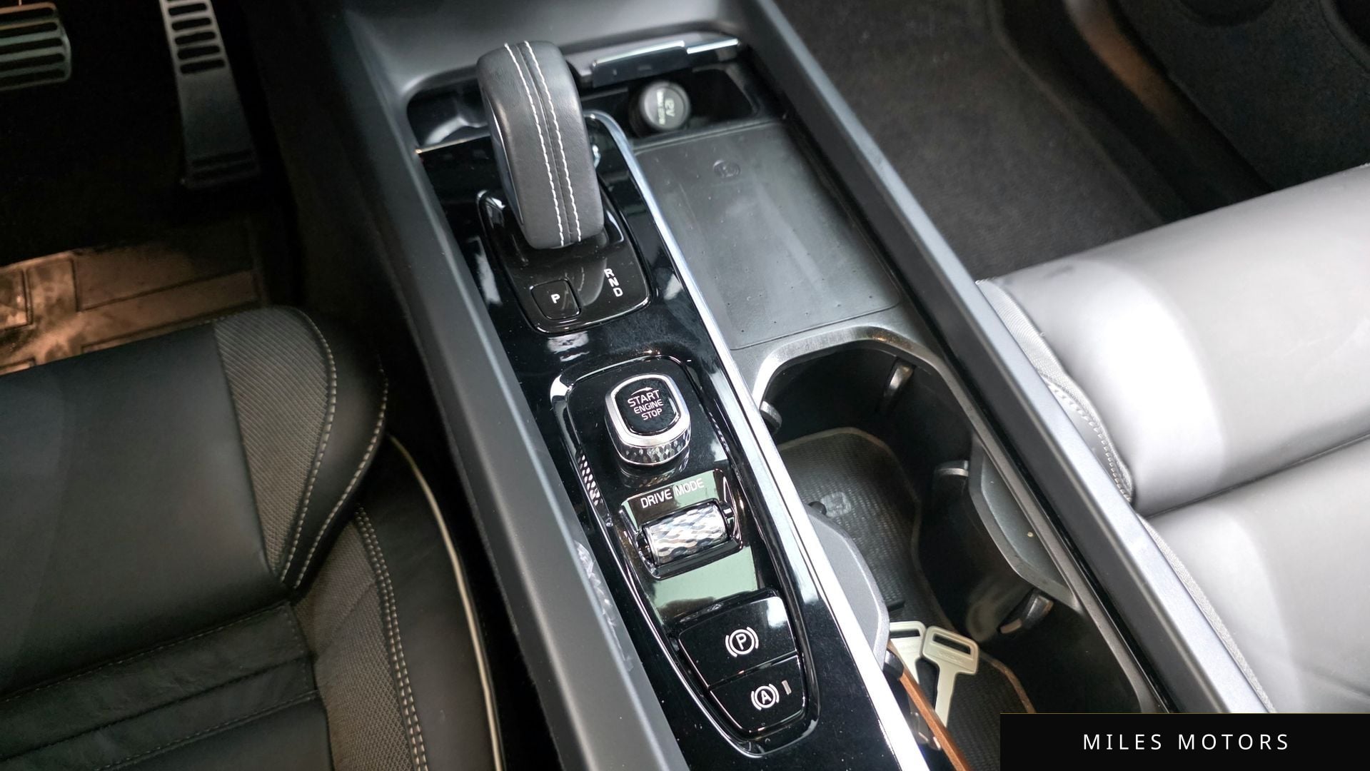 Volvo XC60 2021 — миниатюра 9