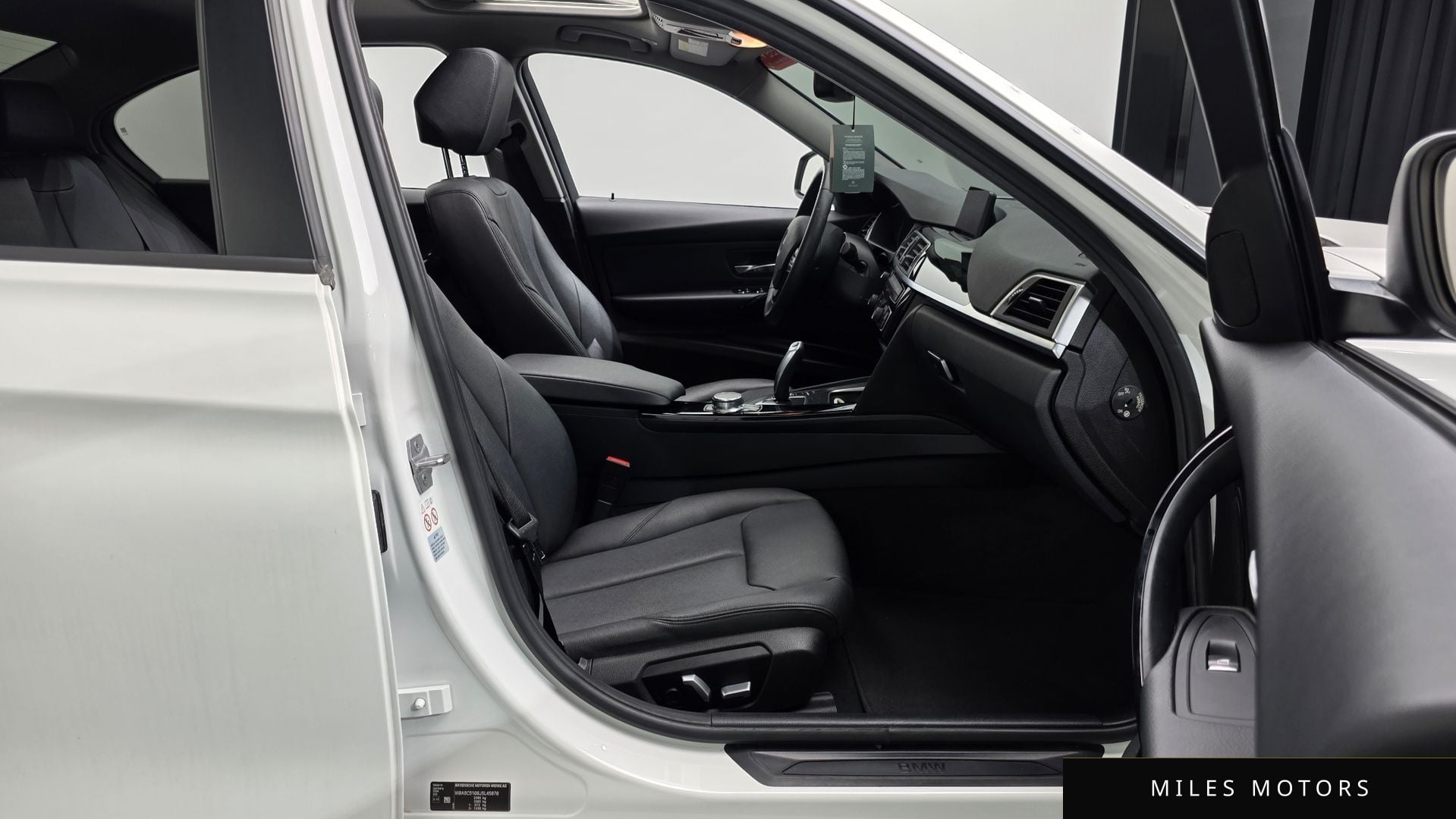 BMW 3 Series (F30) 2018 — миниатюра 9