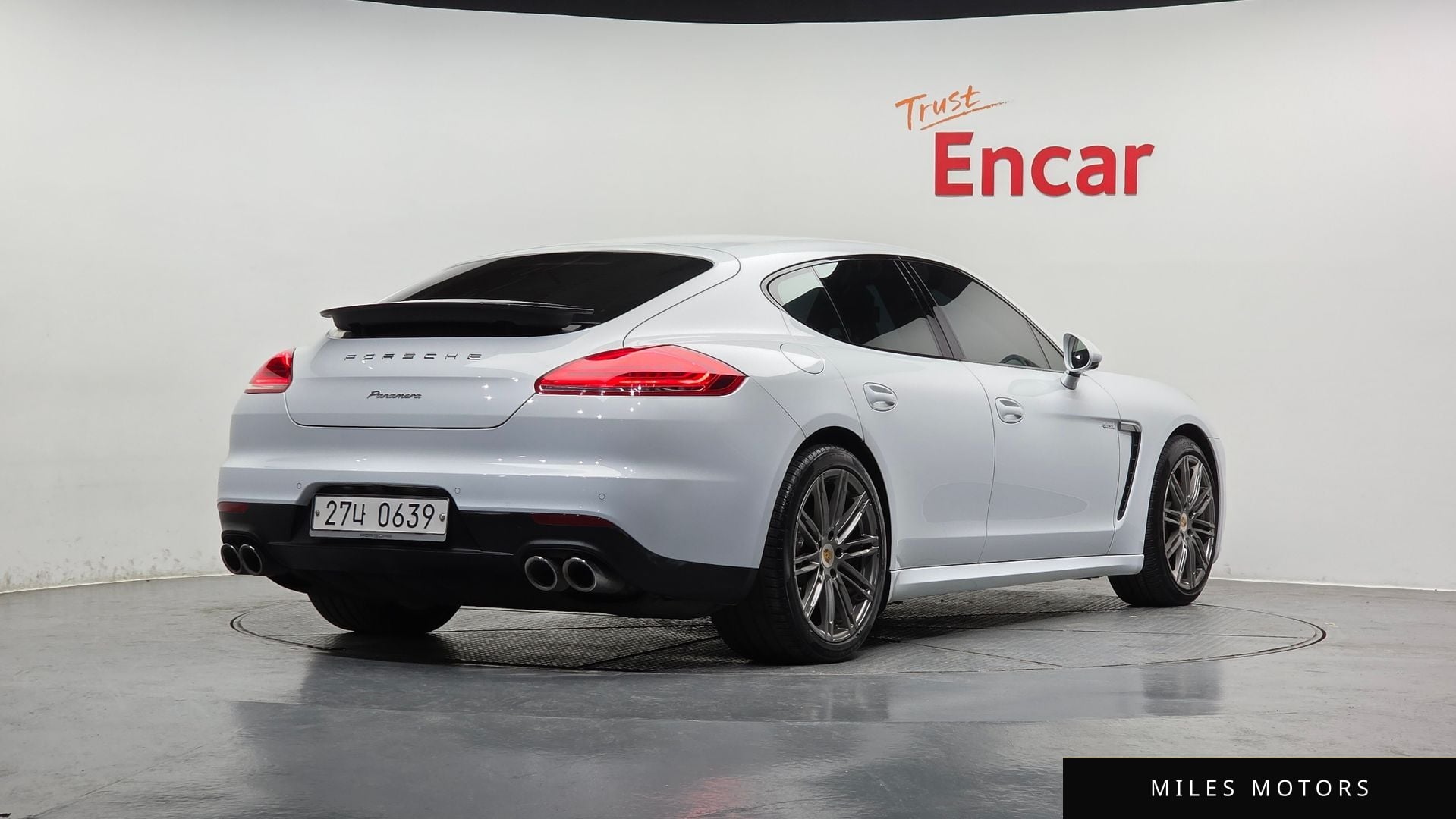 Porsche Panamera 2016 — миниатюра 2