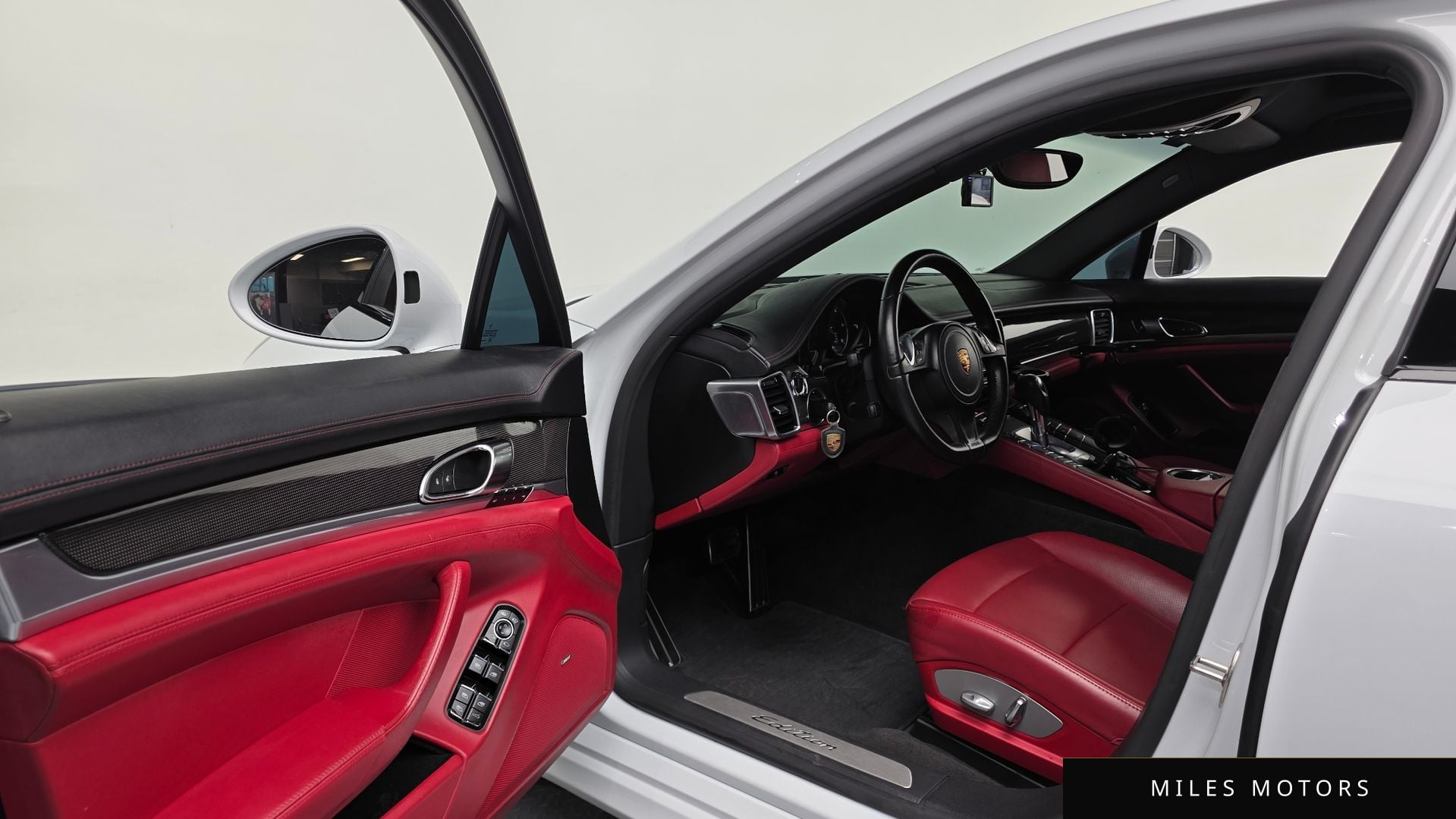 Porsche Panamera 2016 — миниатюра 10
