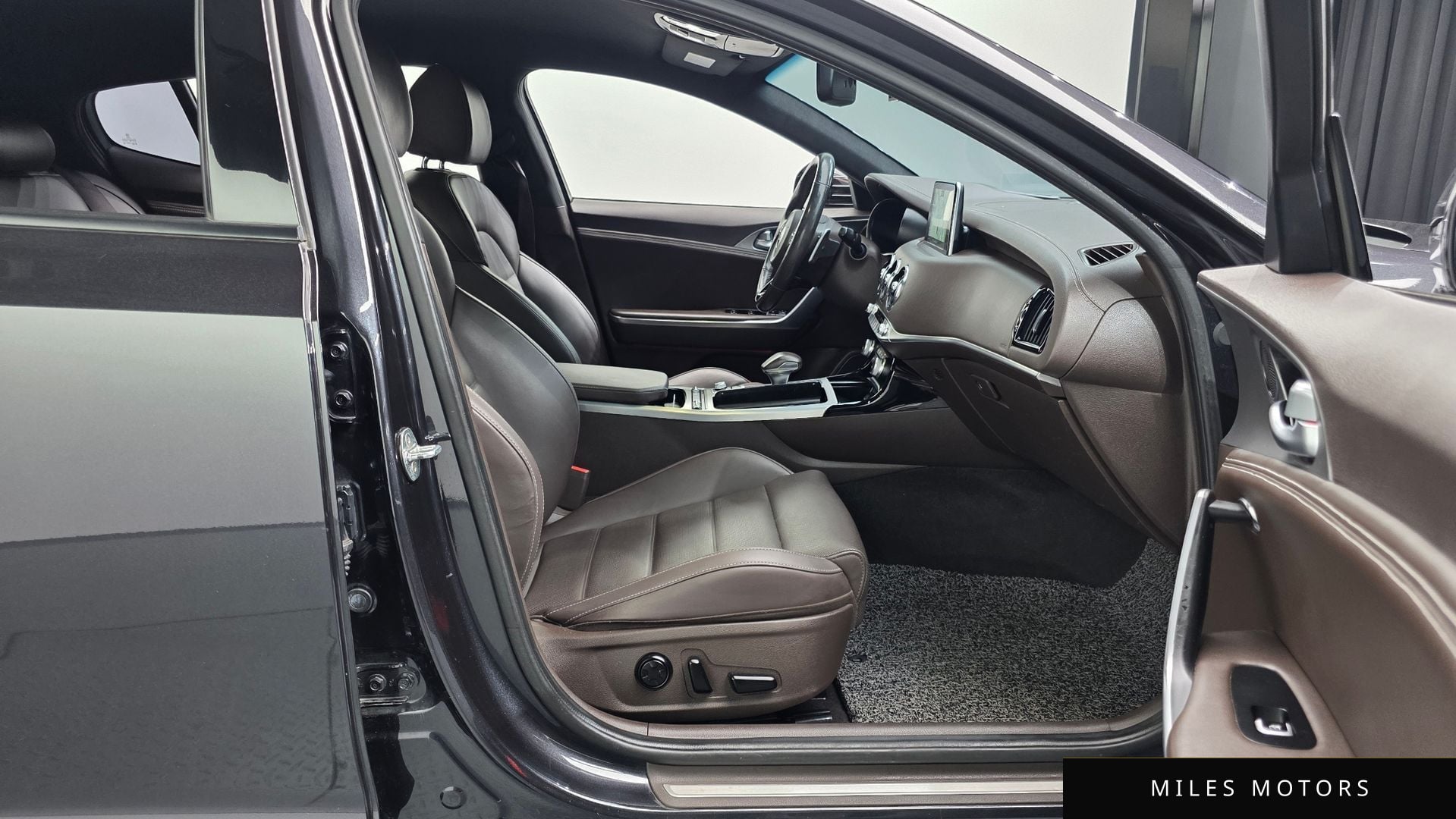 Kia Stinger 2019 — миниатюра 9
