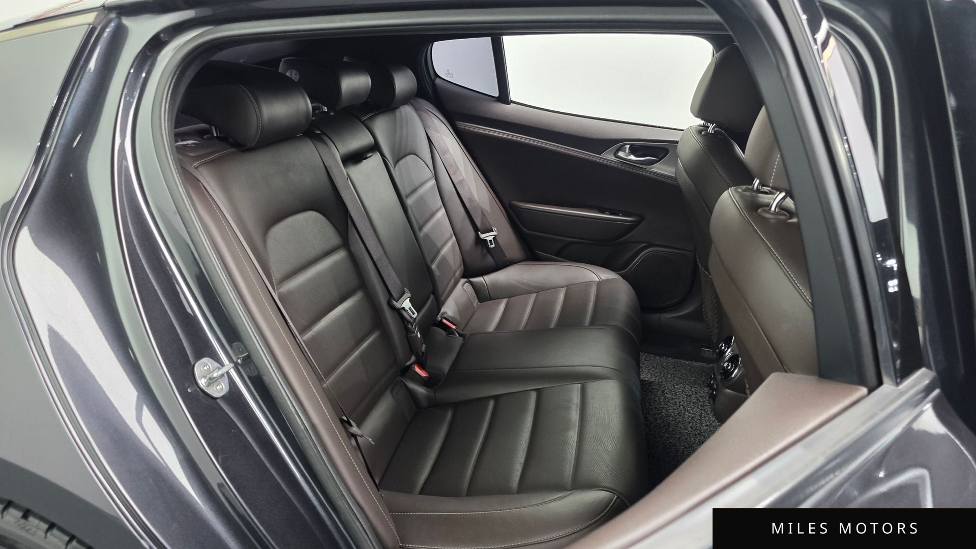 Kia Stinger 2019 — миниатюра 12