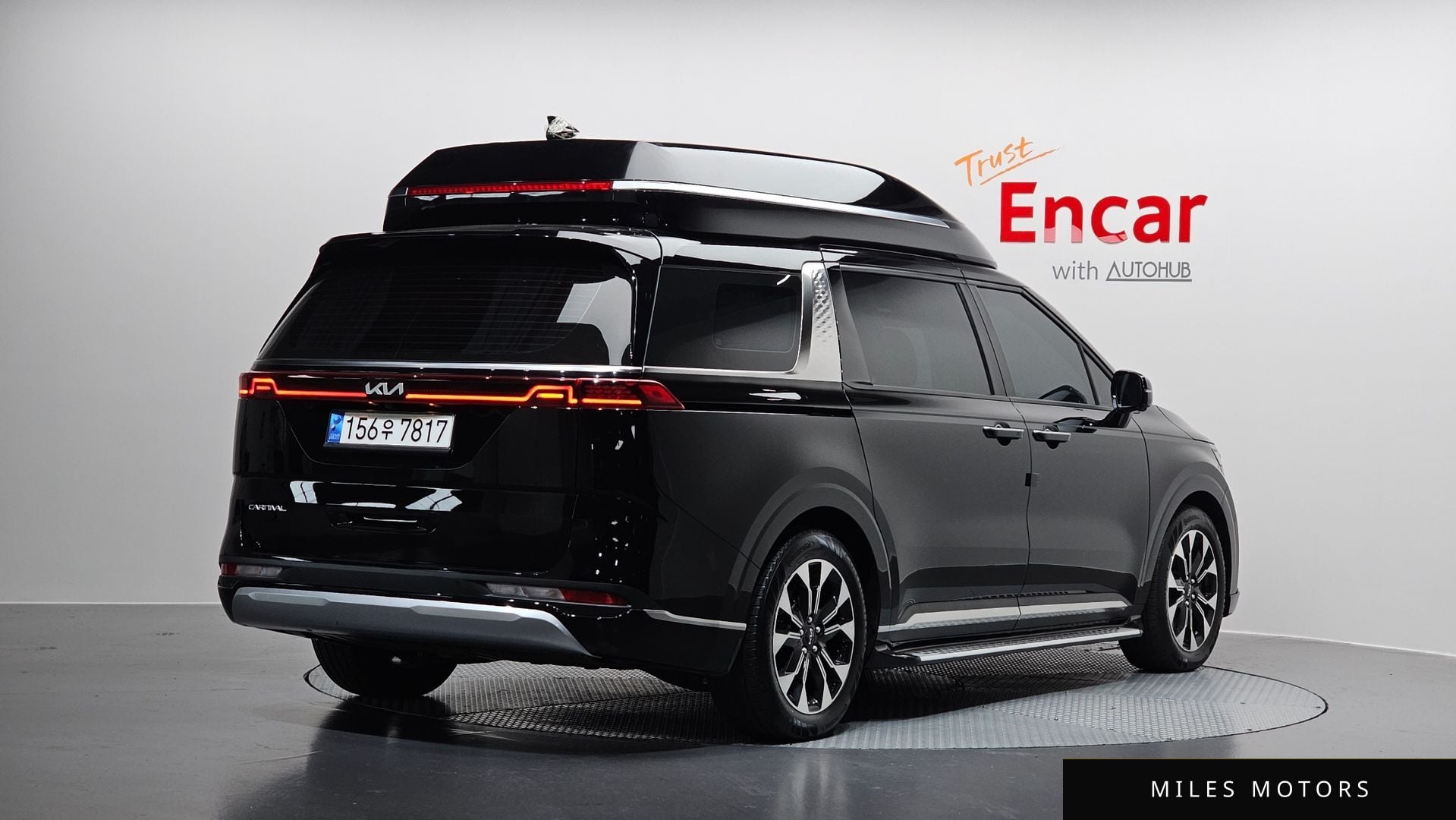 Kia Carnival 2023 — миниатюра 2