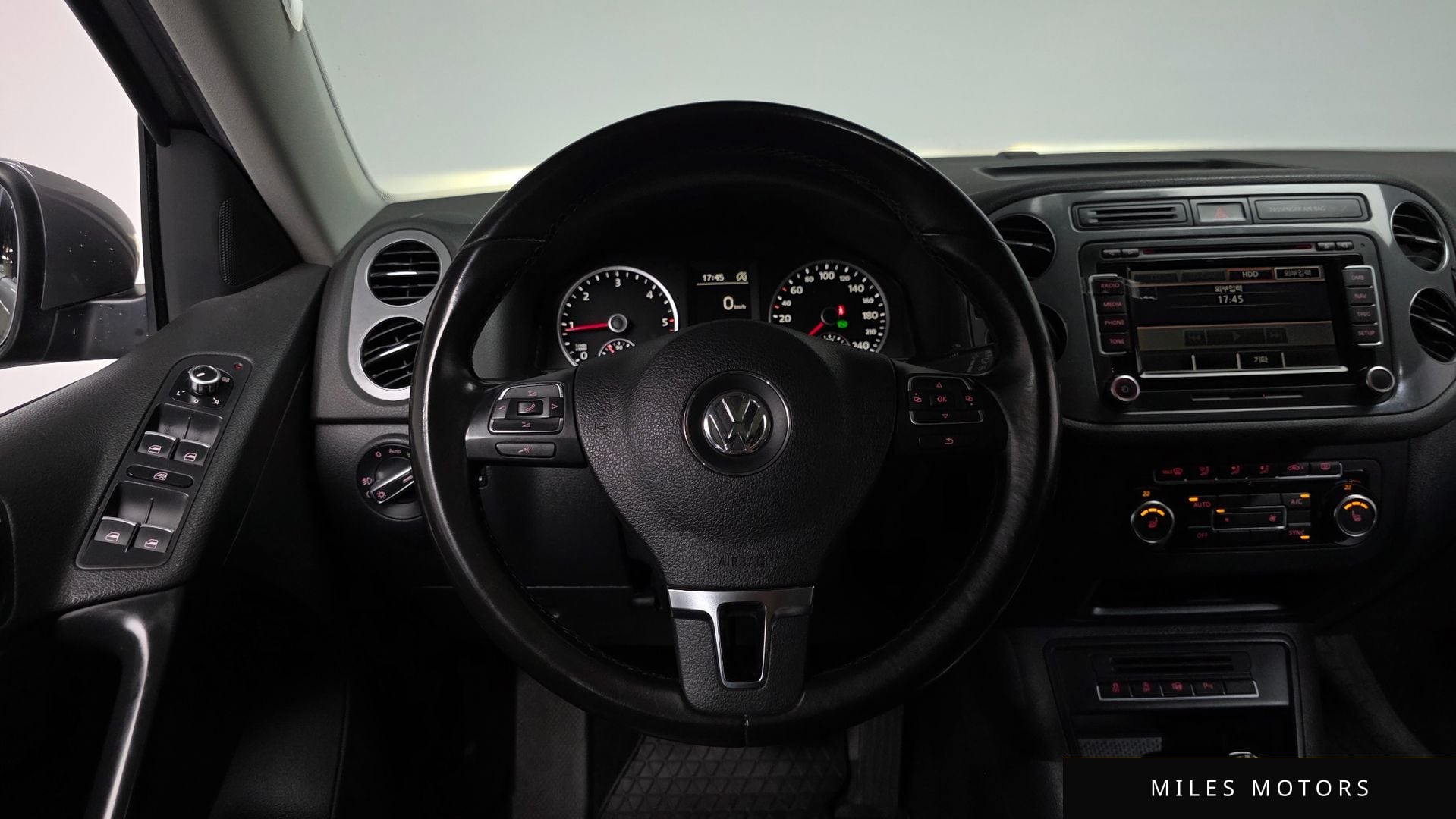 Volkswagen 티구안 2015 — миниатюра 13