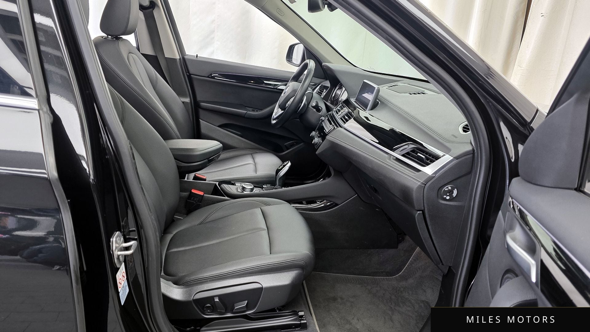 BMW X1 (F48) 2022 — миниатюра 11