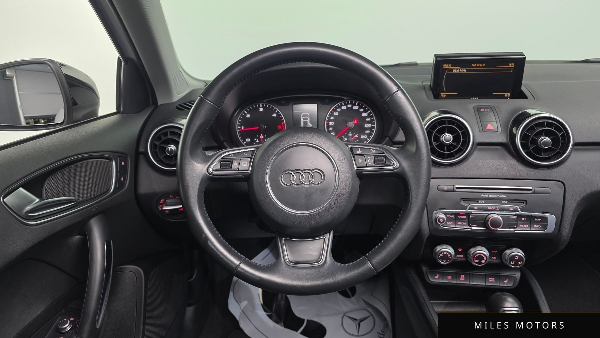 Audi A1 2015 — миниатюра 13