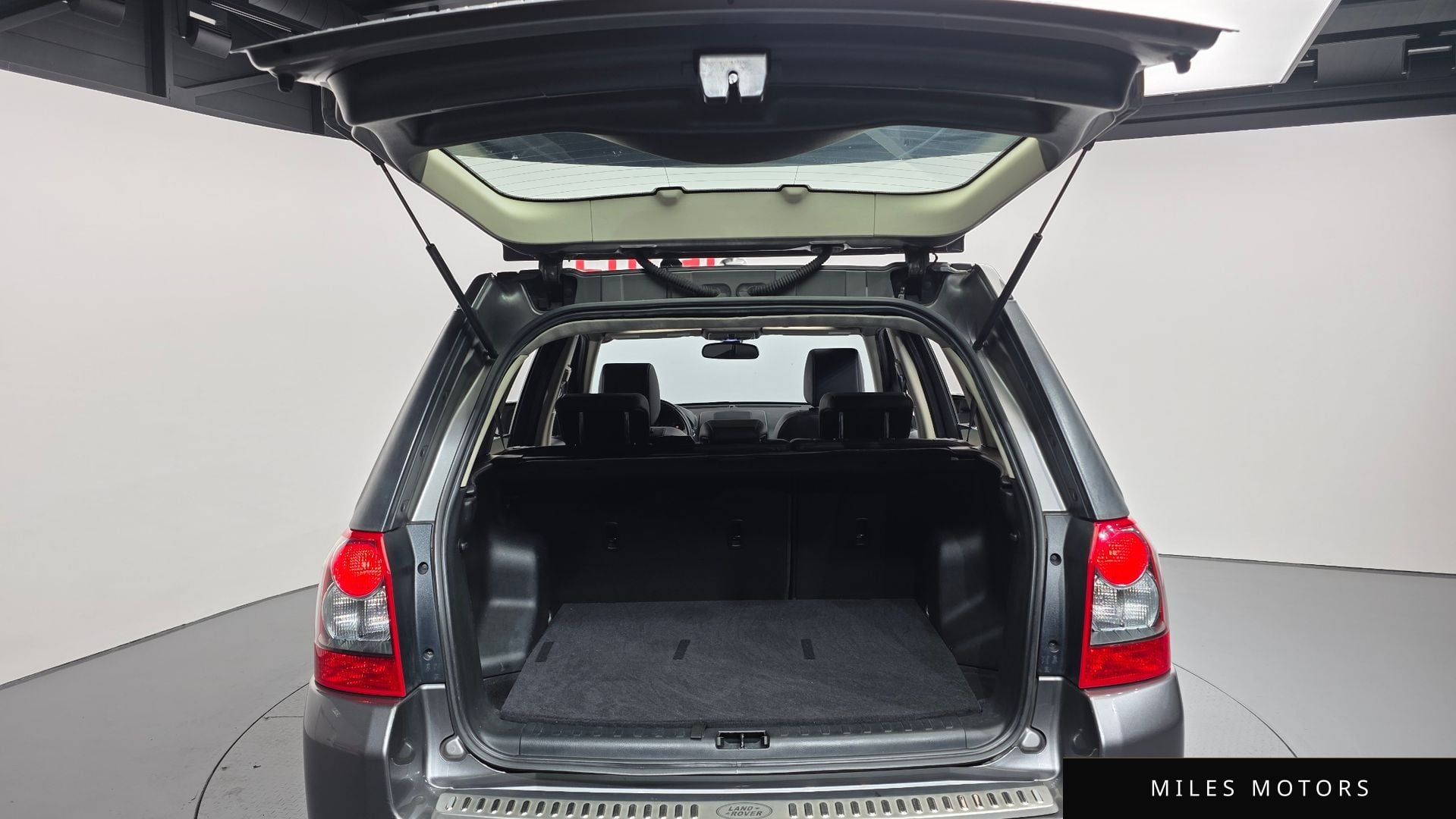 Land Rover Freelander 2010 — миниатюра 20