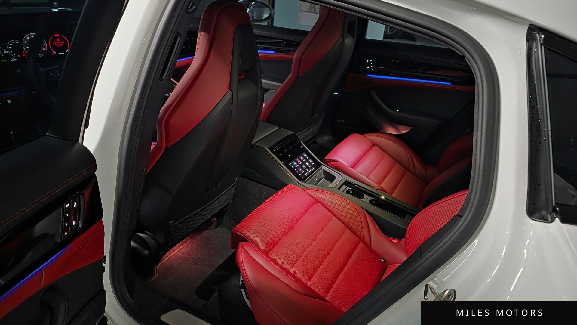 Porsche 파나메라 (976) 2024 — миниатюра 12