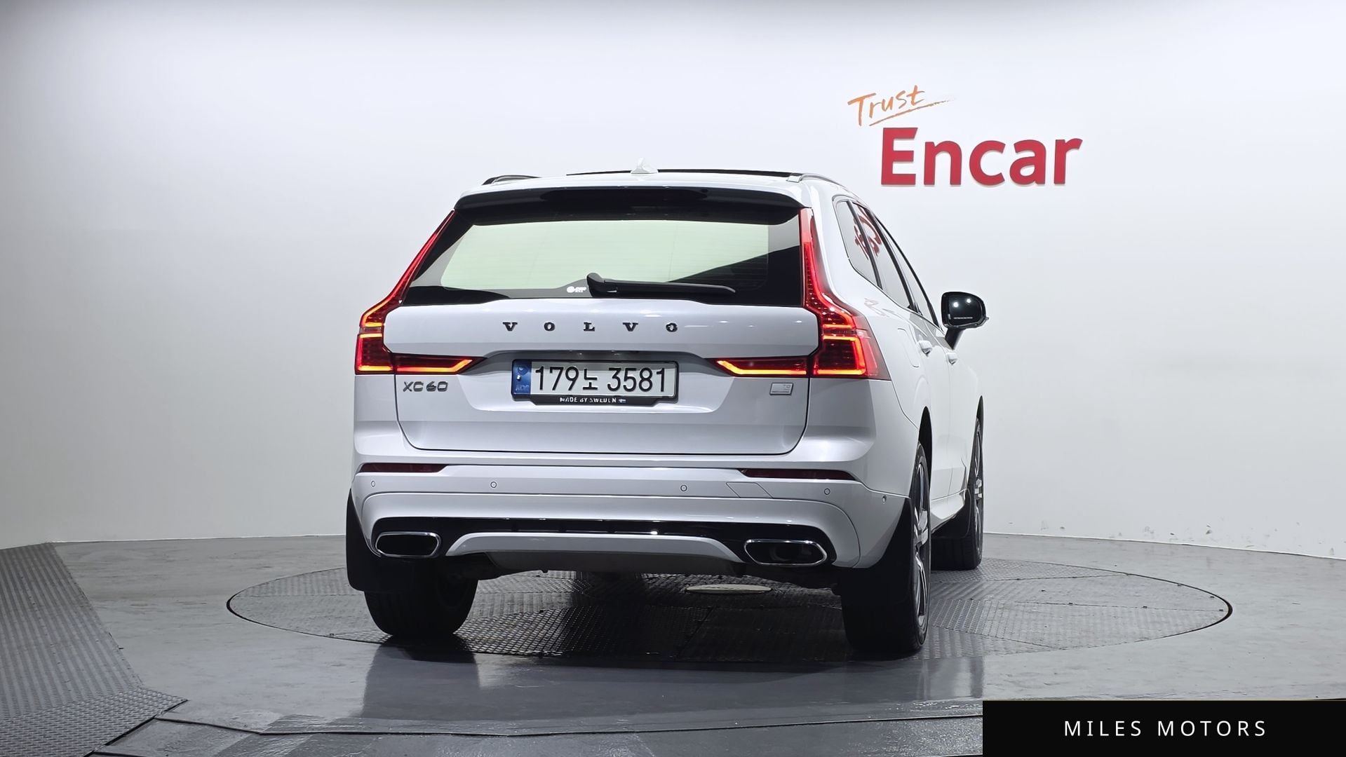 Volvo XC60 2021 — миниатюра 4