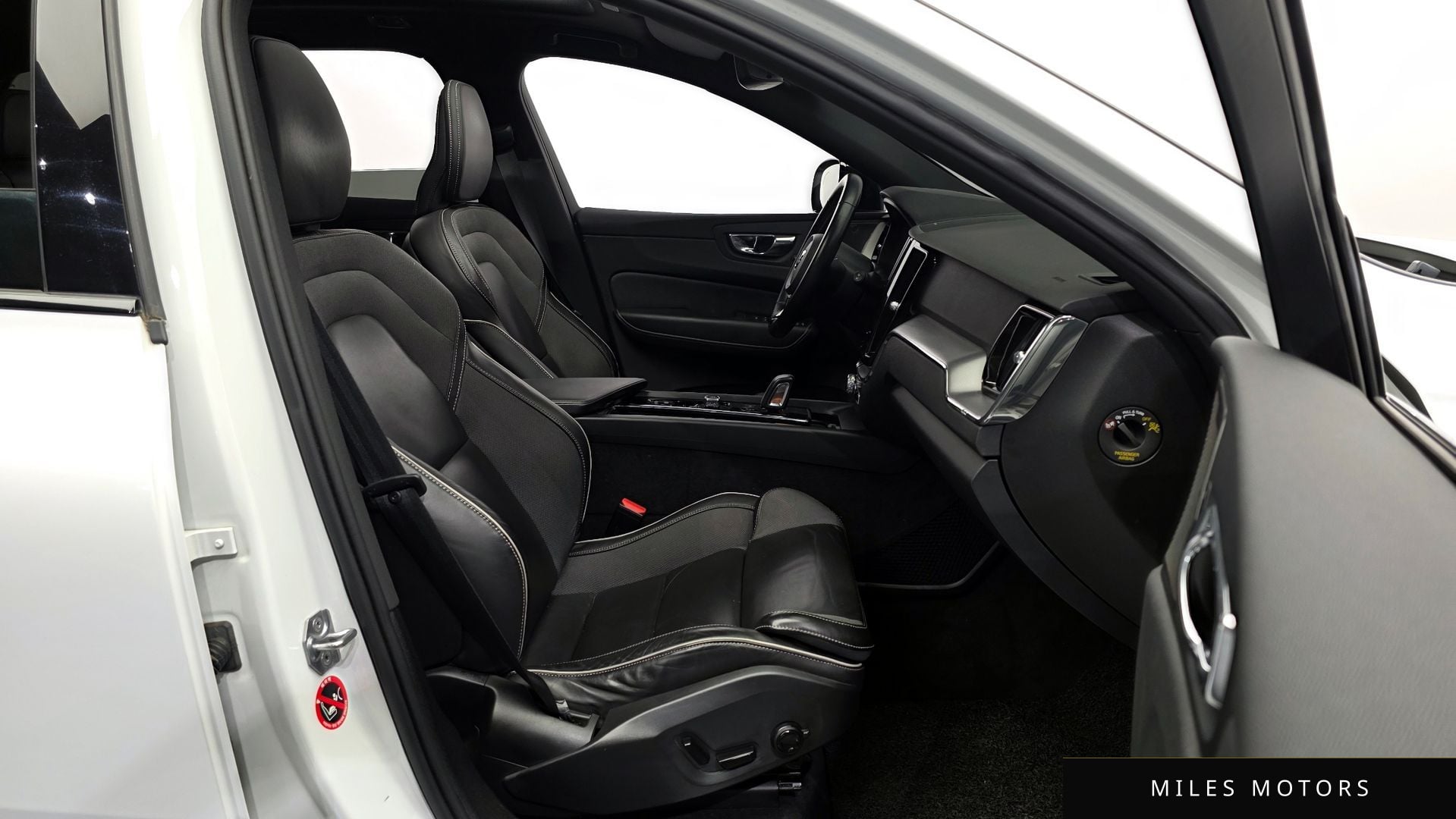 Volvo XC60 2021 — миниатюра 11