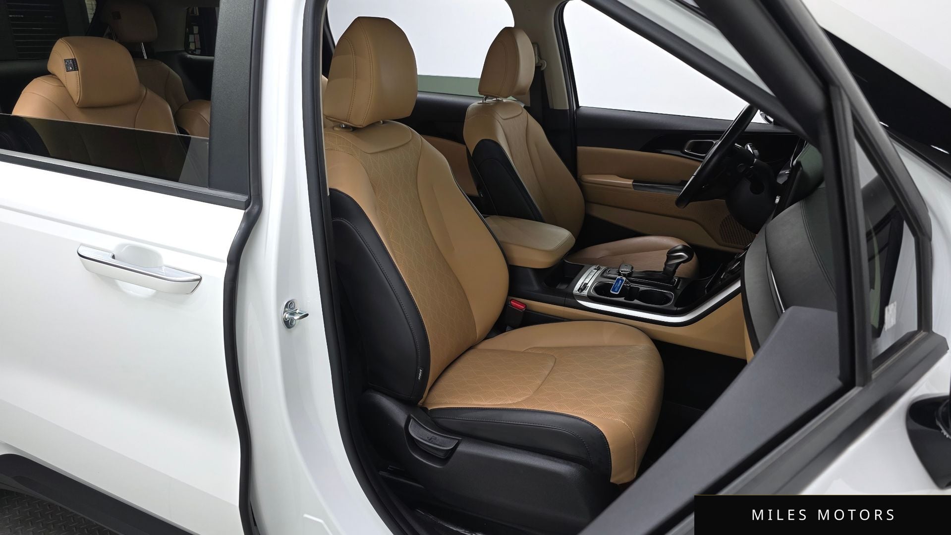 Kia Carnival 2023 — миниатюра 12