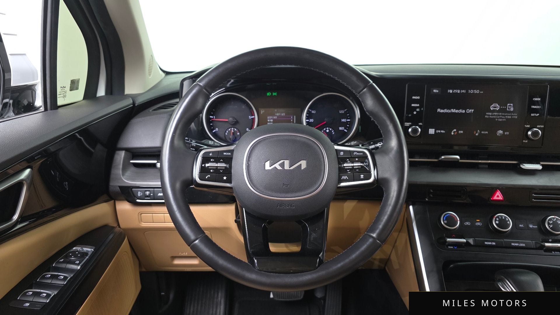 Kia Carnival 2023 — миниатюра 14