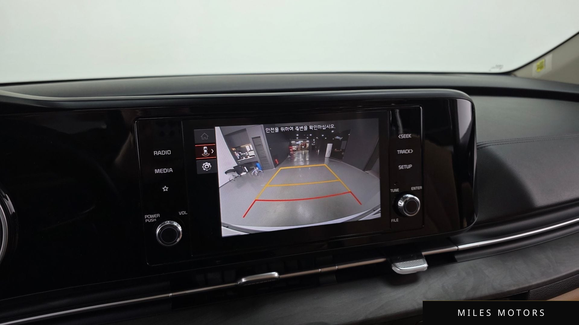 Kia Carnival 2023 — миниатюра 16