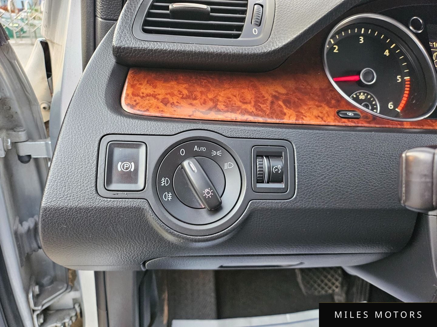 Volkswagen 파사트 2011 — миниатюра 18
