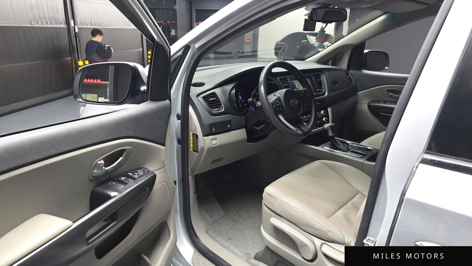 Kia Canival 2020 — миниатюра 10