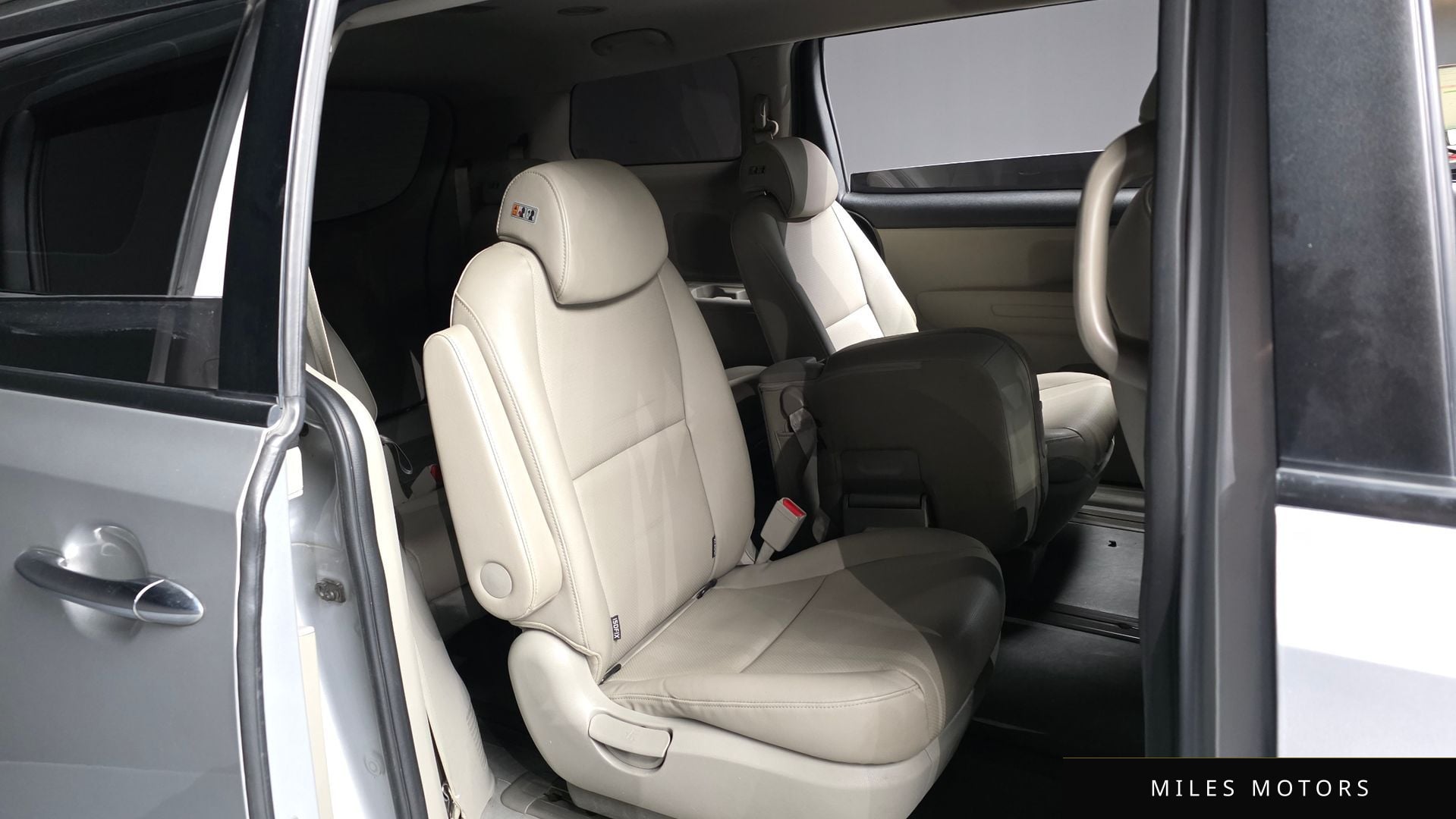Kia Canival 2020 — миниатюра 12