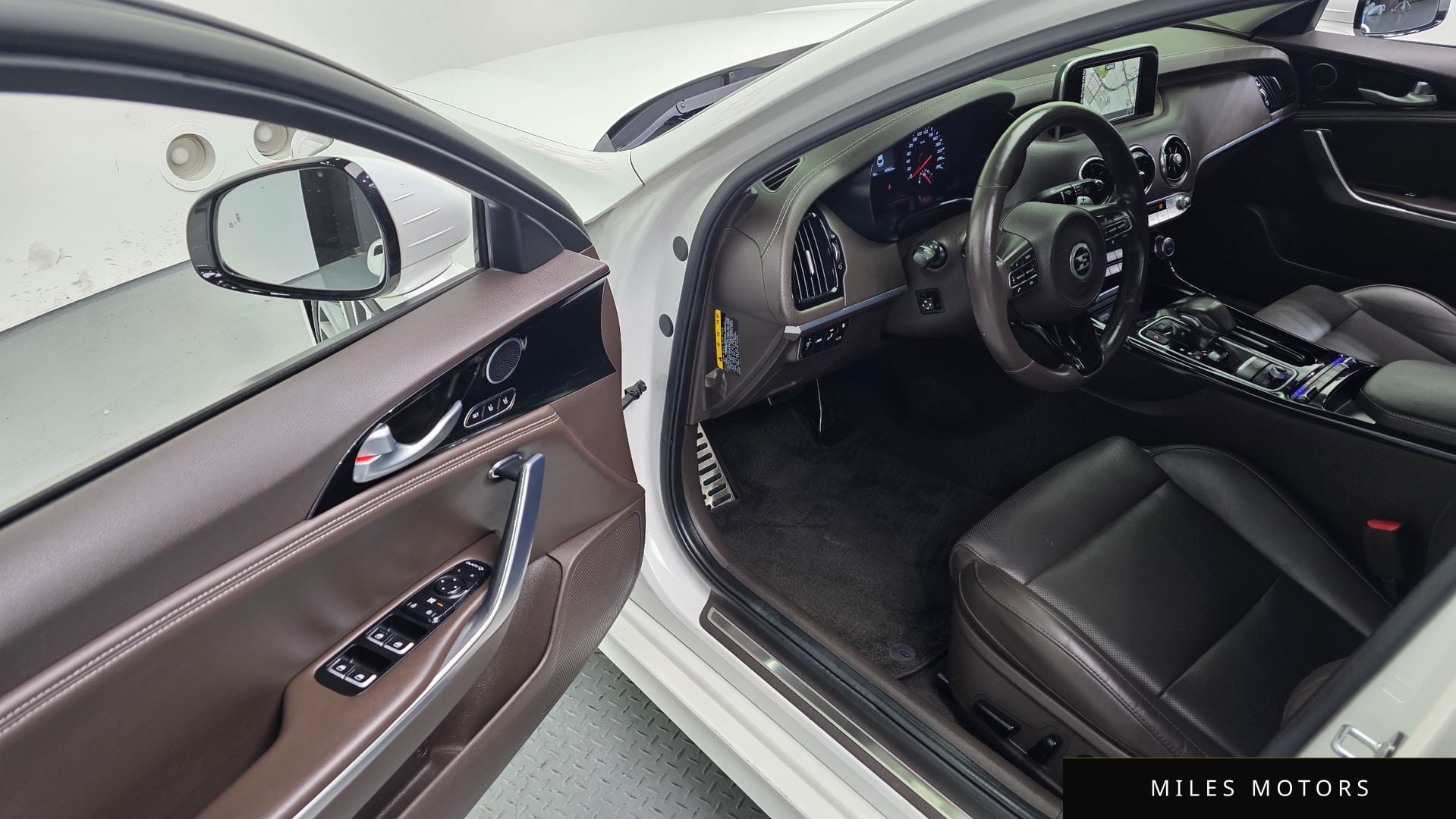 Kia Stinger 2018 — миниатюра 11