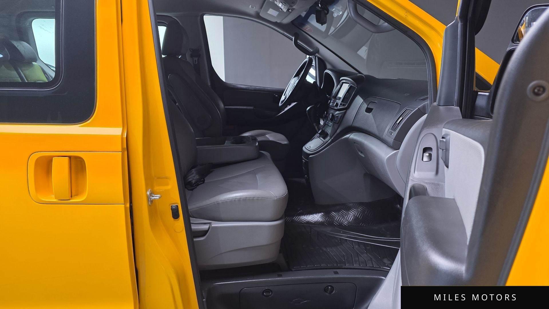 Hyundai Starex 2020 — миниатюра 11