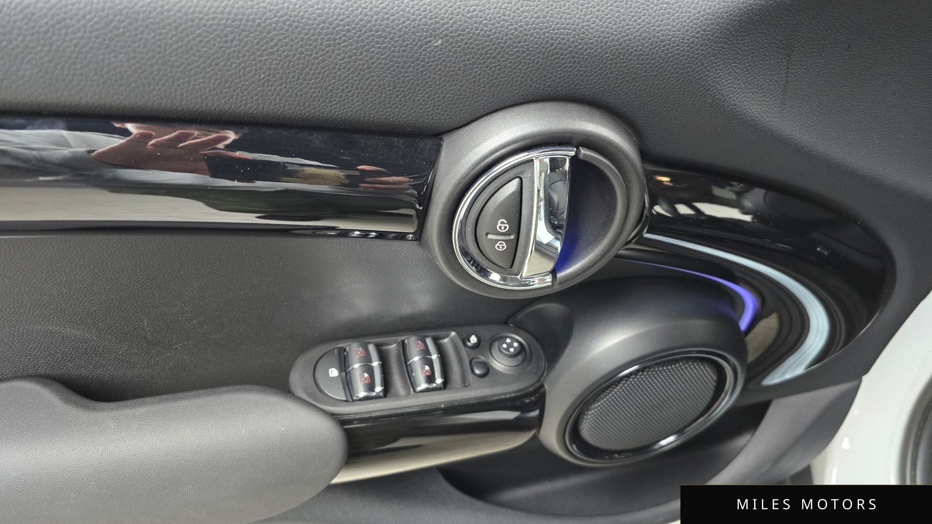 MINI Cooper 2023 — миниатюра 18