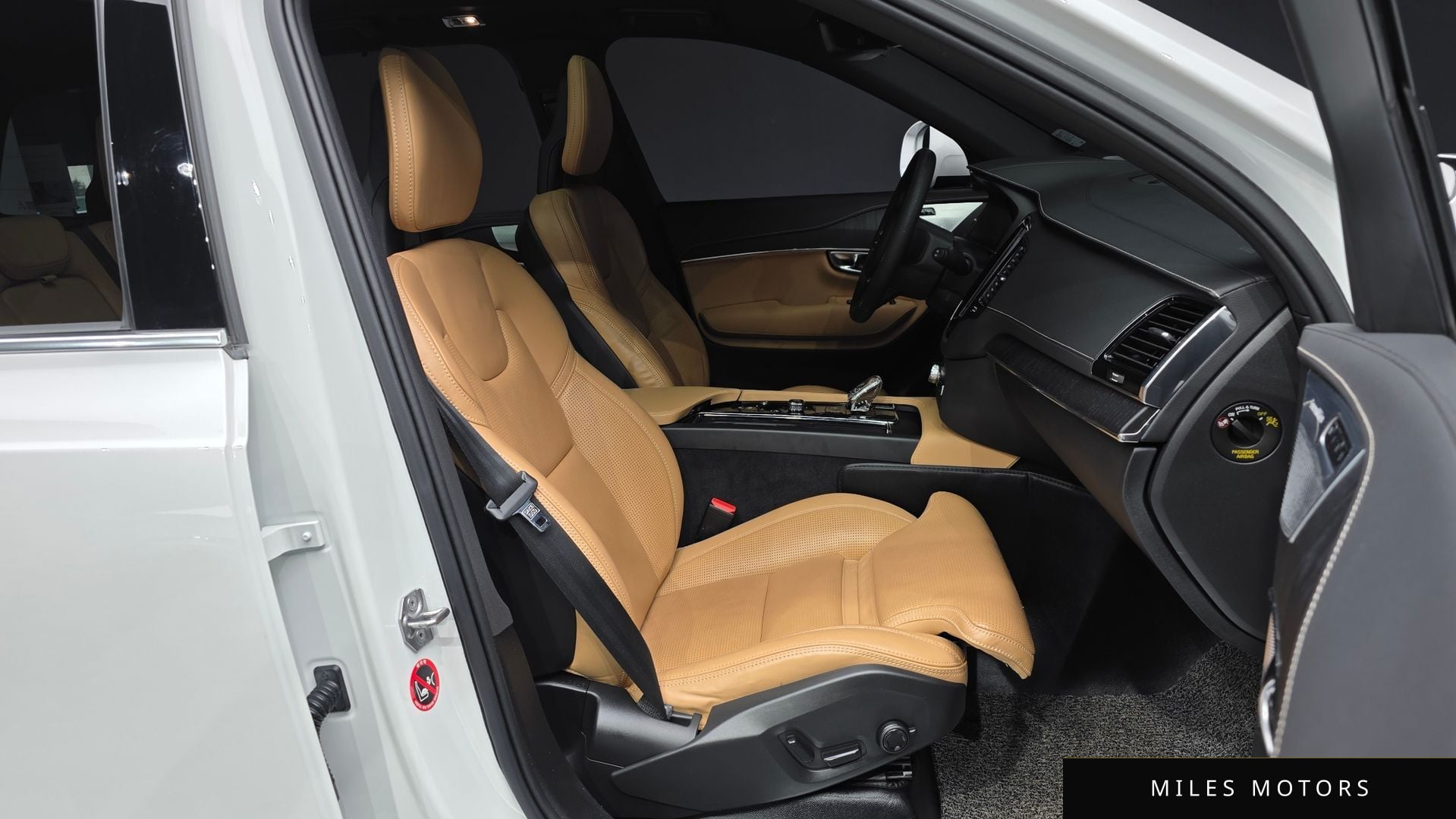 Volvo XC90 2021 — миниатюра 11