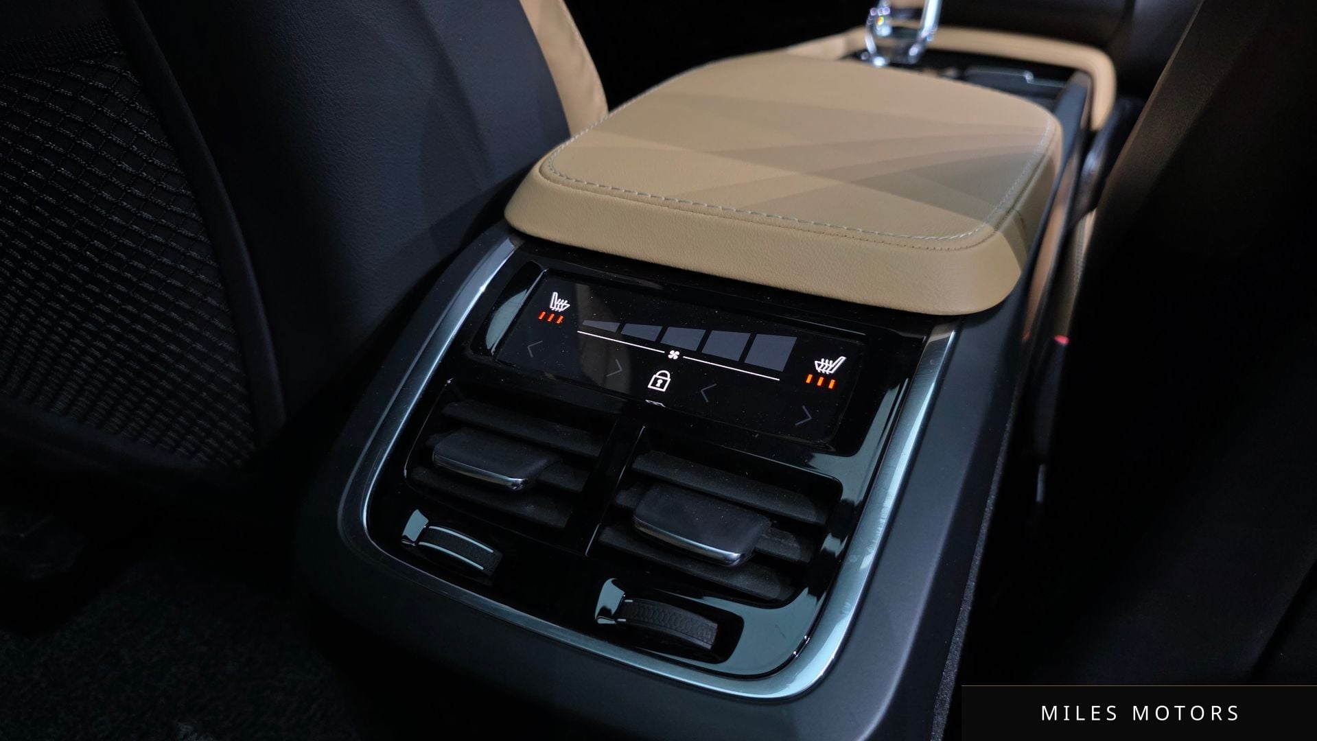 Volvo XC90 2021 — миниатюра 19
