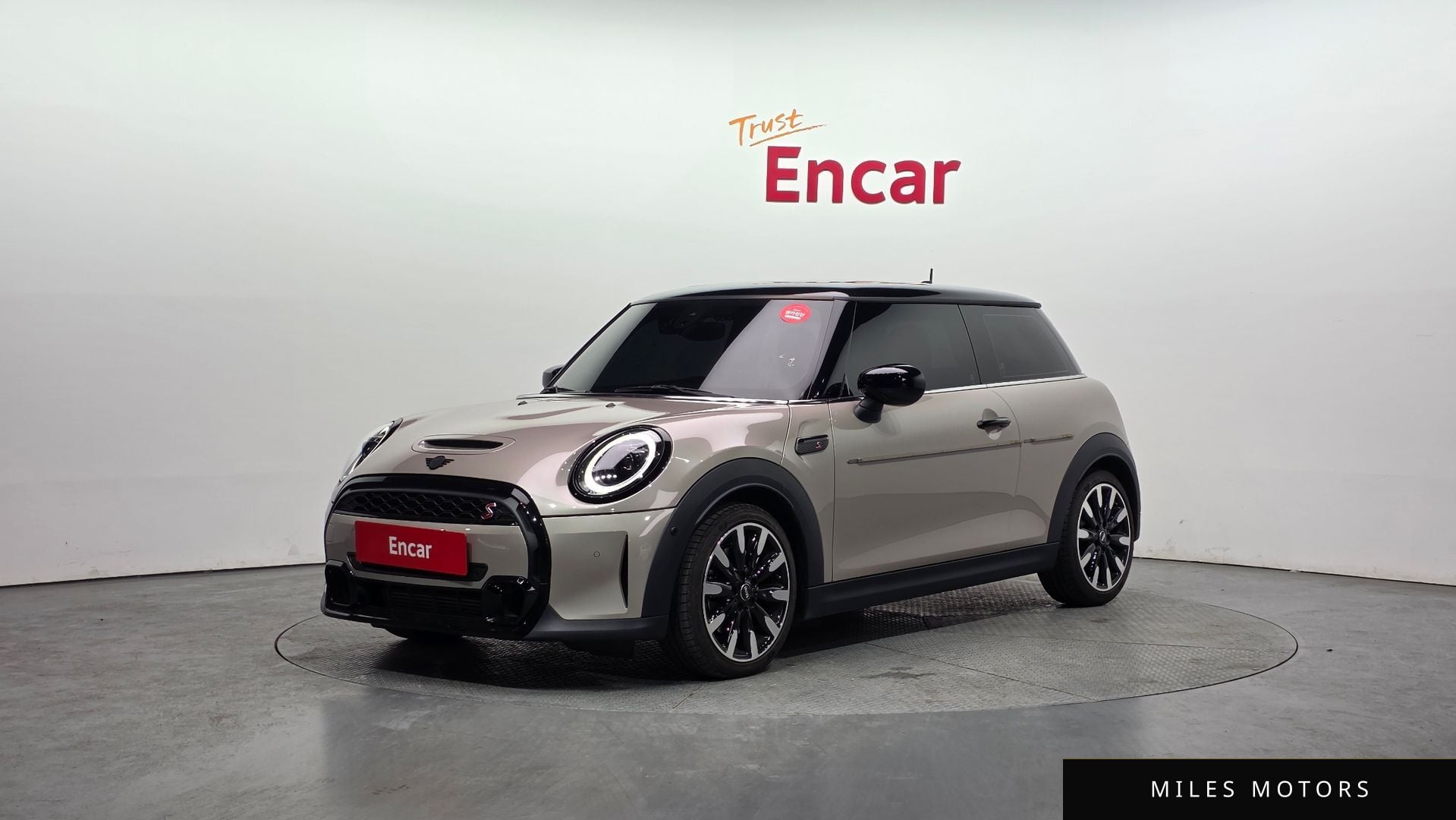 MINI Cooper S 2023 — фото 1 из 12