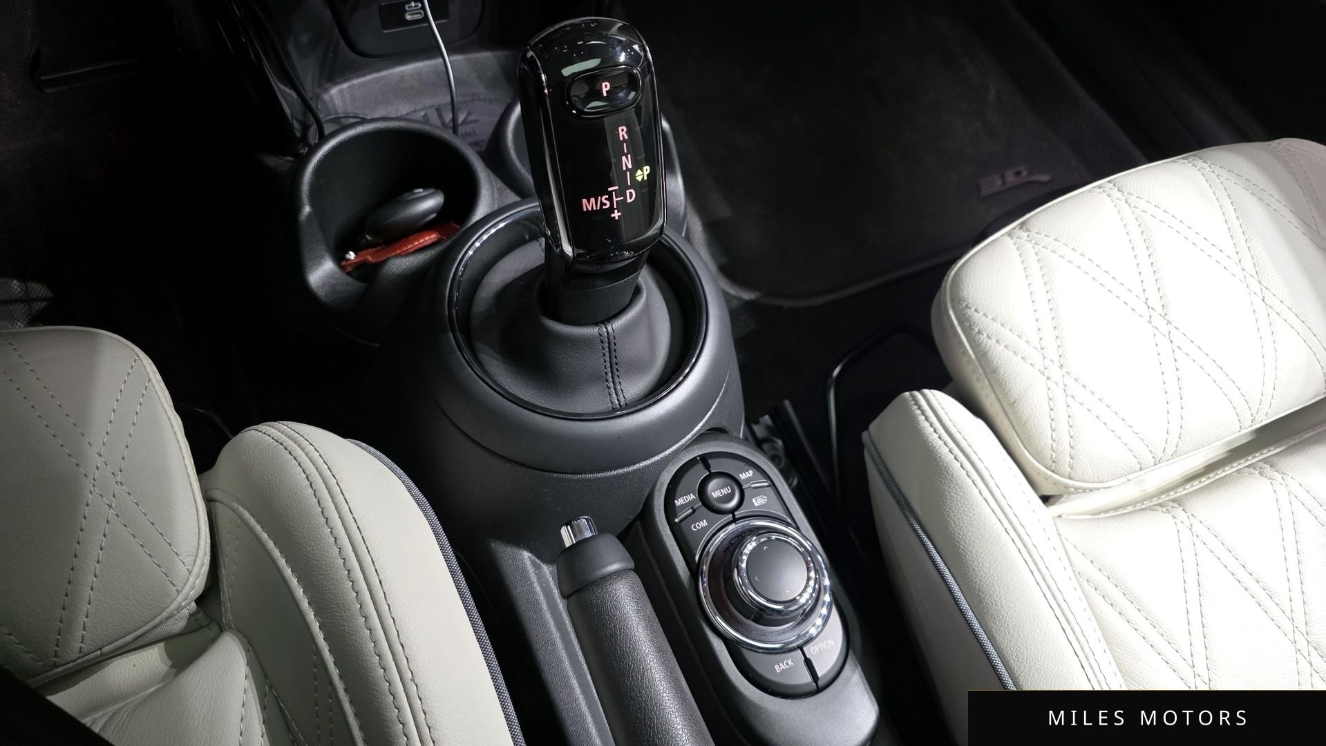MINI Cooper S 2023 — миниатюра 9