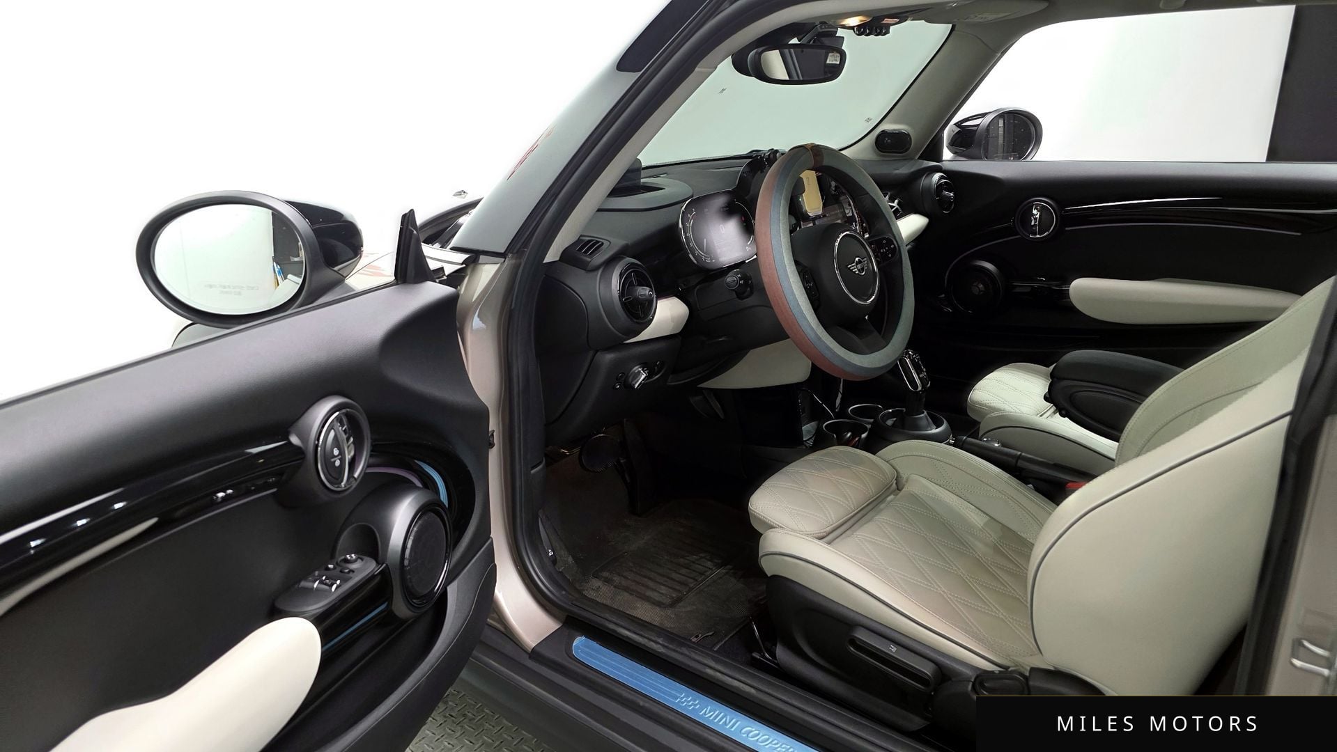 MINI Cooper S 2023 — миниатюра 10