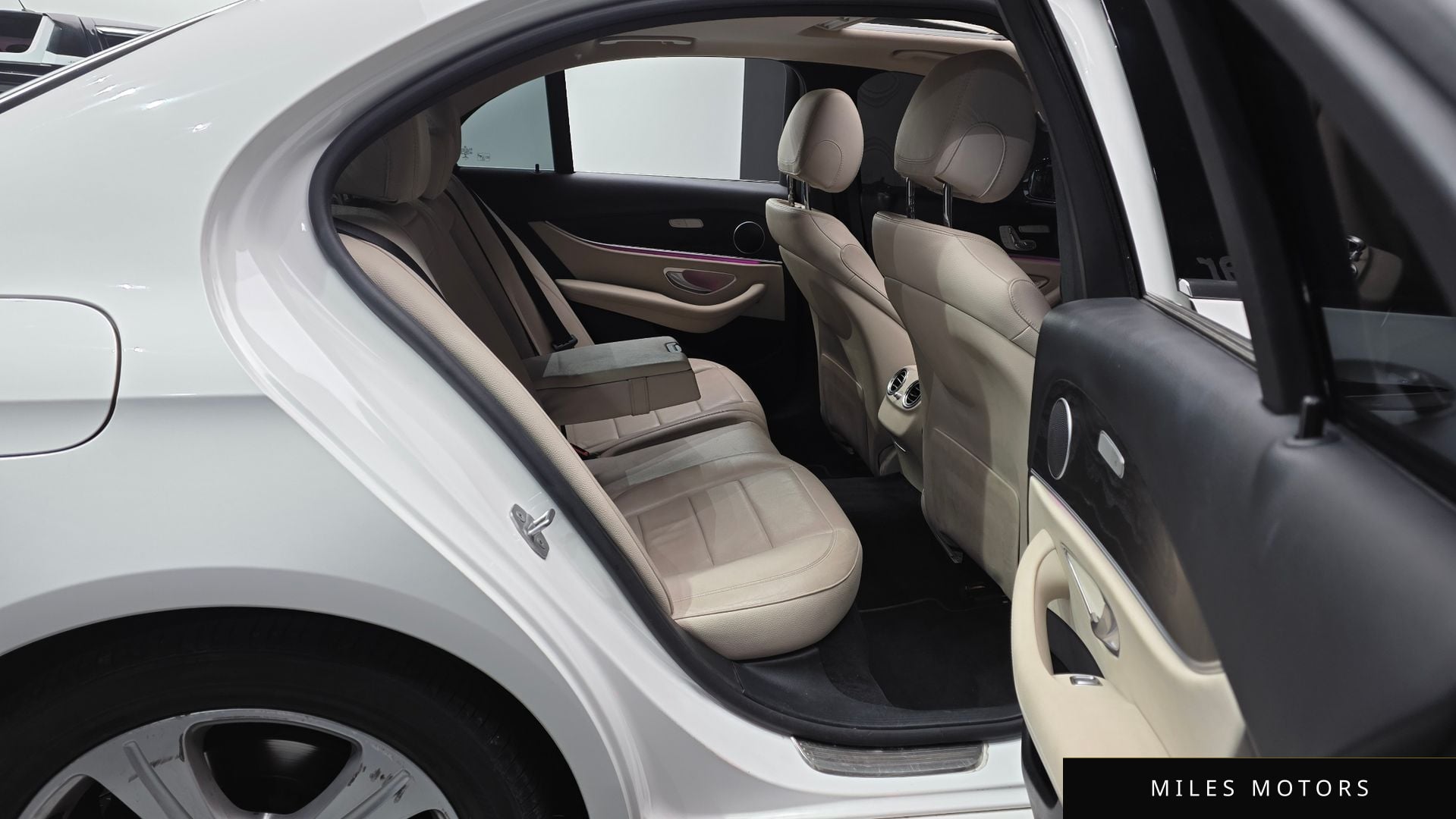 Mercedes-Benz E-Class W213 2017 — миниатюра 12