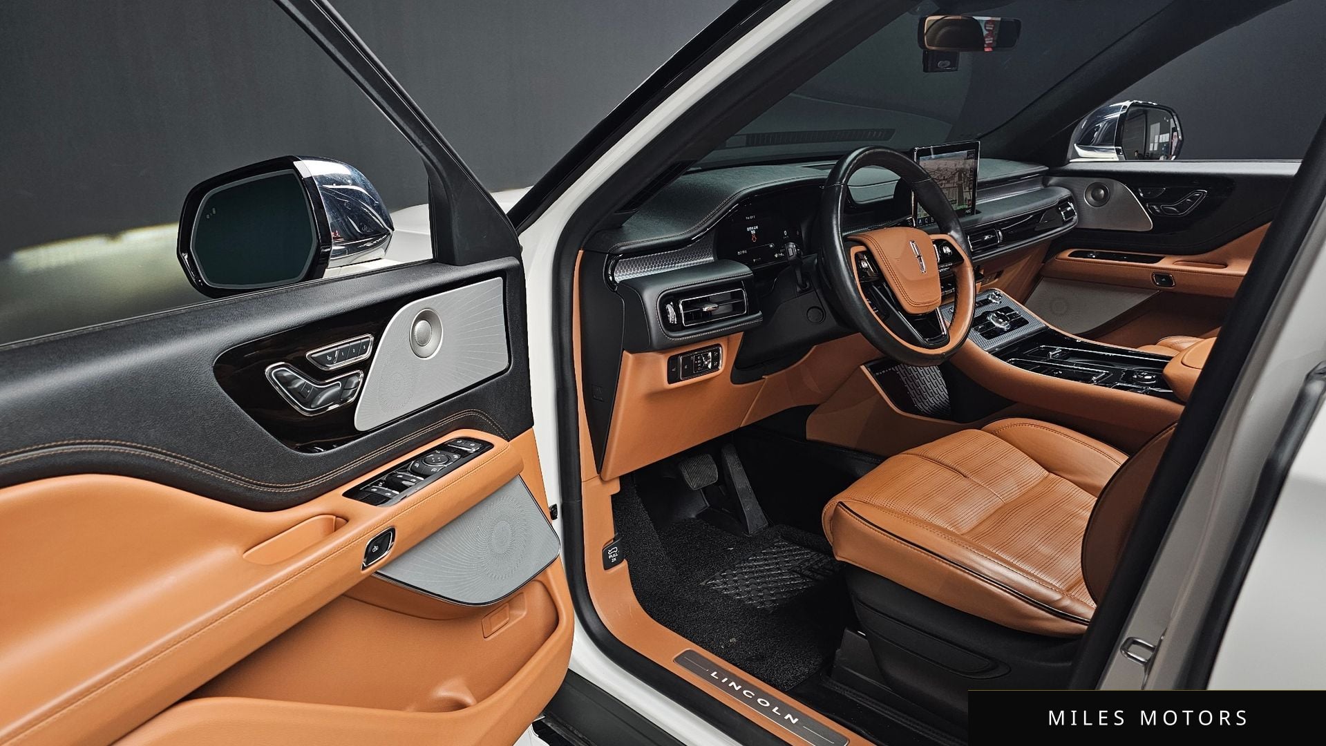 Lincoln Aviator 2021 — миниатюра 11