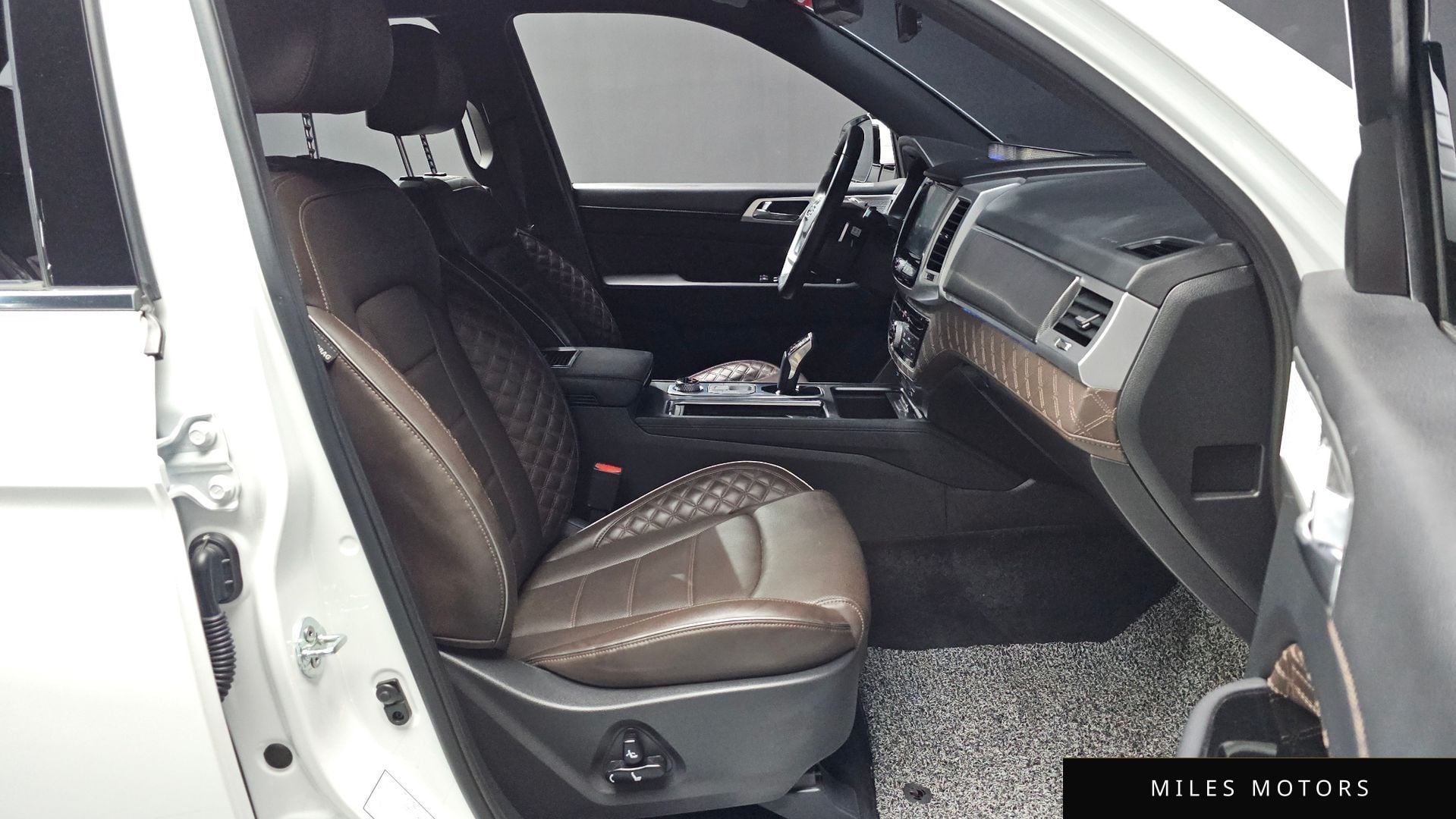 KG Mobility Rexton 2023 — миниатюра 11