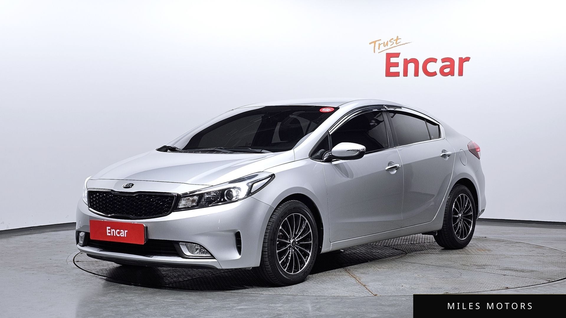 Kia K3 2016 — фото 1 из 12