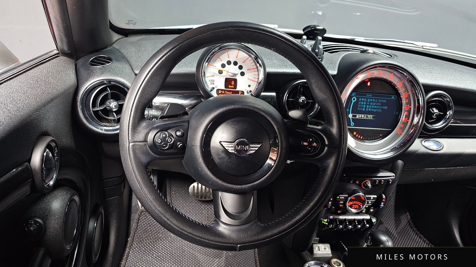 MINI 쿠퍼 SD 쿠페 2013 — миниатюра 12