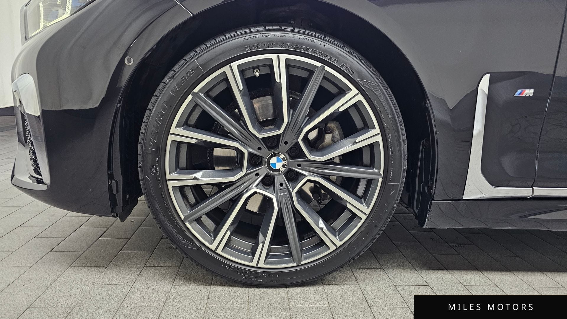 BMW 7 Series (G11) 2020 — миниатюра 5