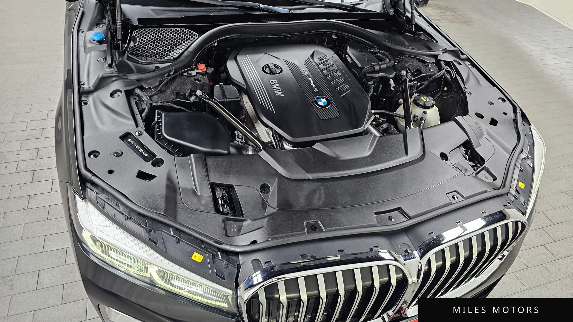 BMW 7 Series (G11) 2020 — миниатюра 6
