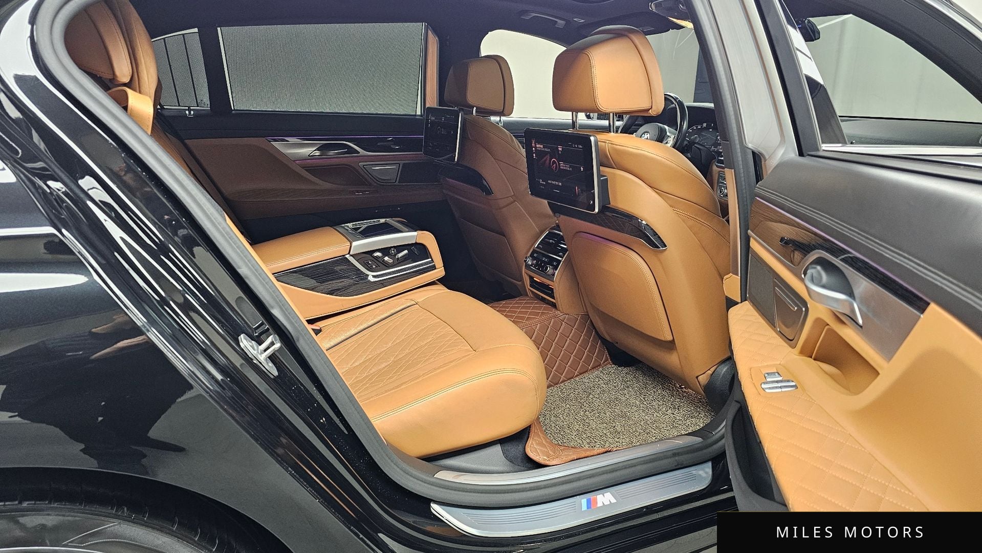 BMW 7 Series (G11) 2020 — миниатюра 12