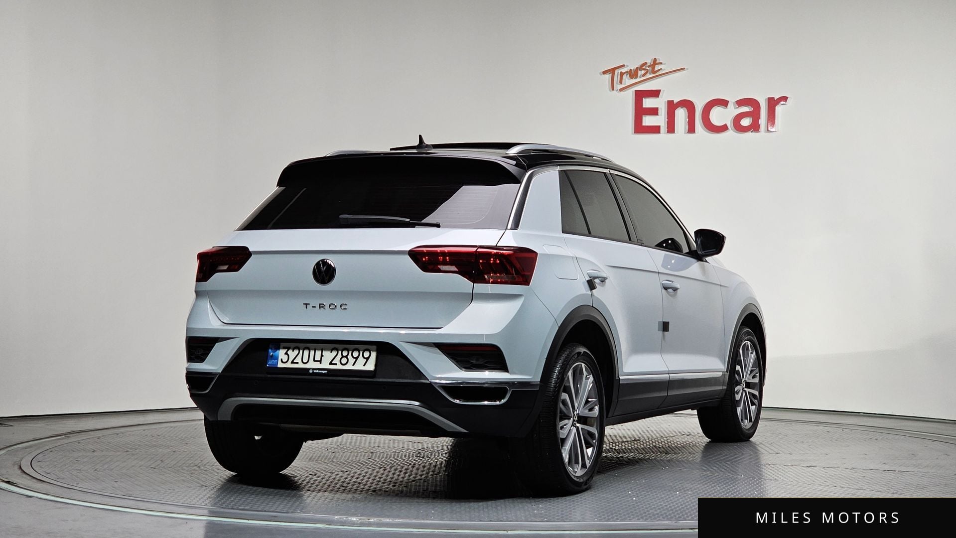 Volkswagen T-Roc 2022 — миниатюра 2