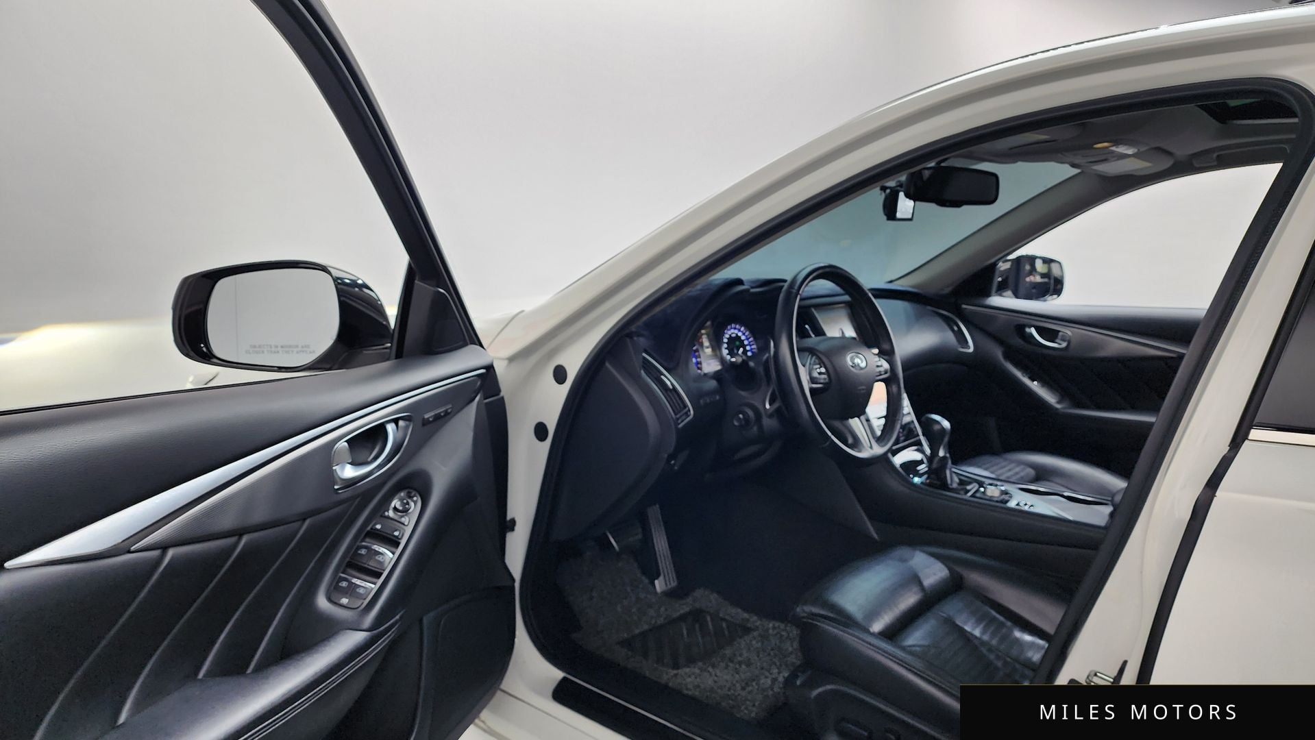 Infiniti Q50 2016 — миниатюра 10