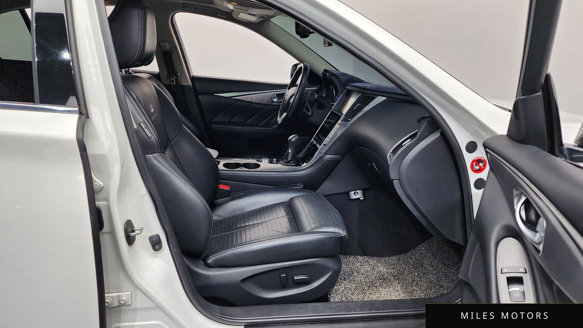 Infiniti Q50 2016 — миниатюра 11