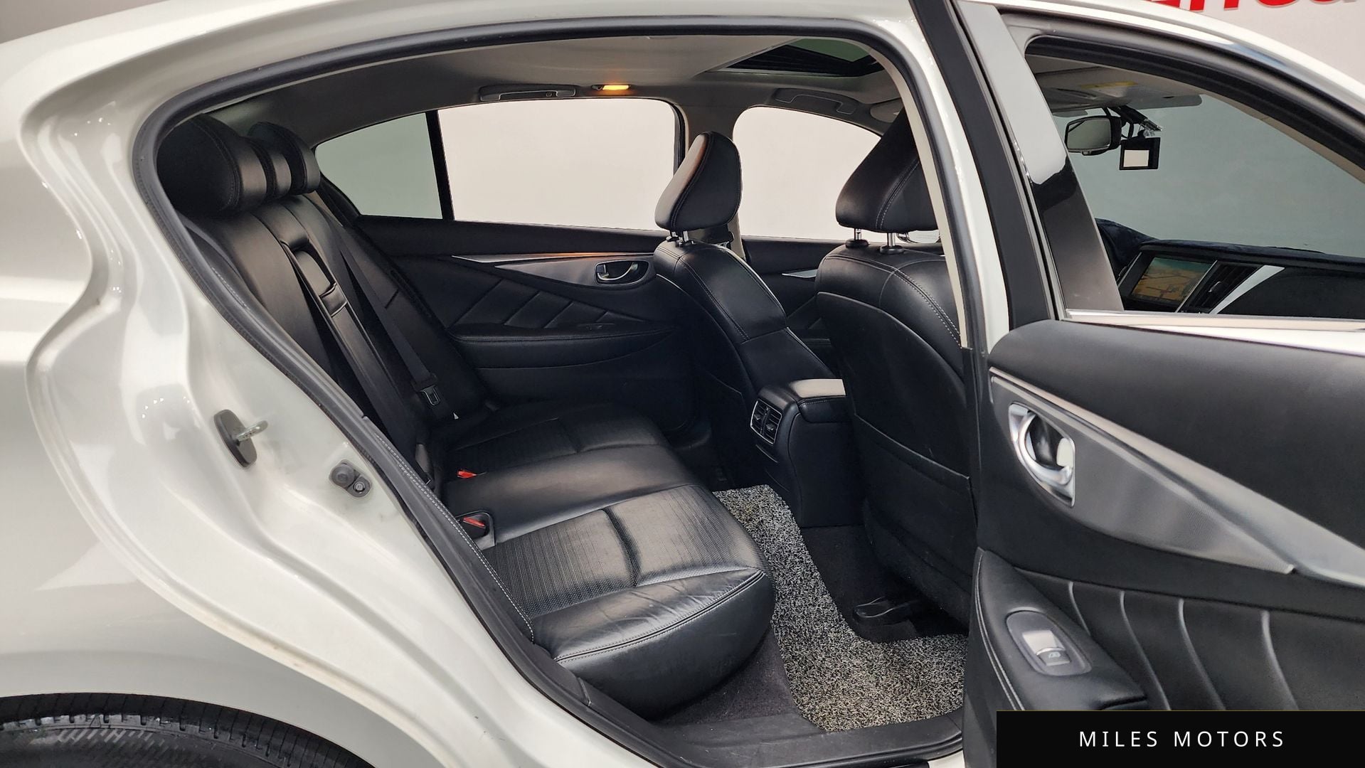 Infiniti Q50 2016 — миниатюра 12