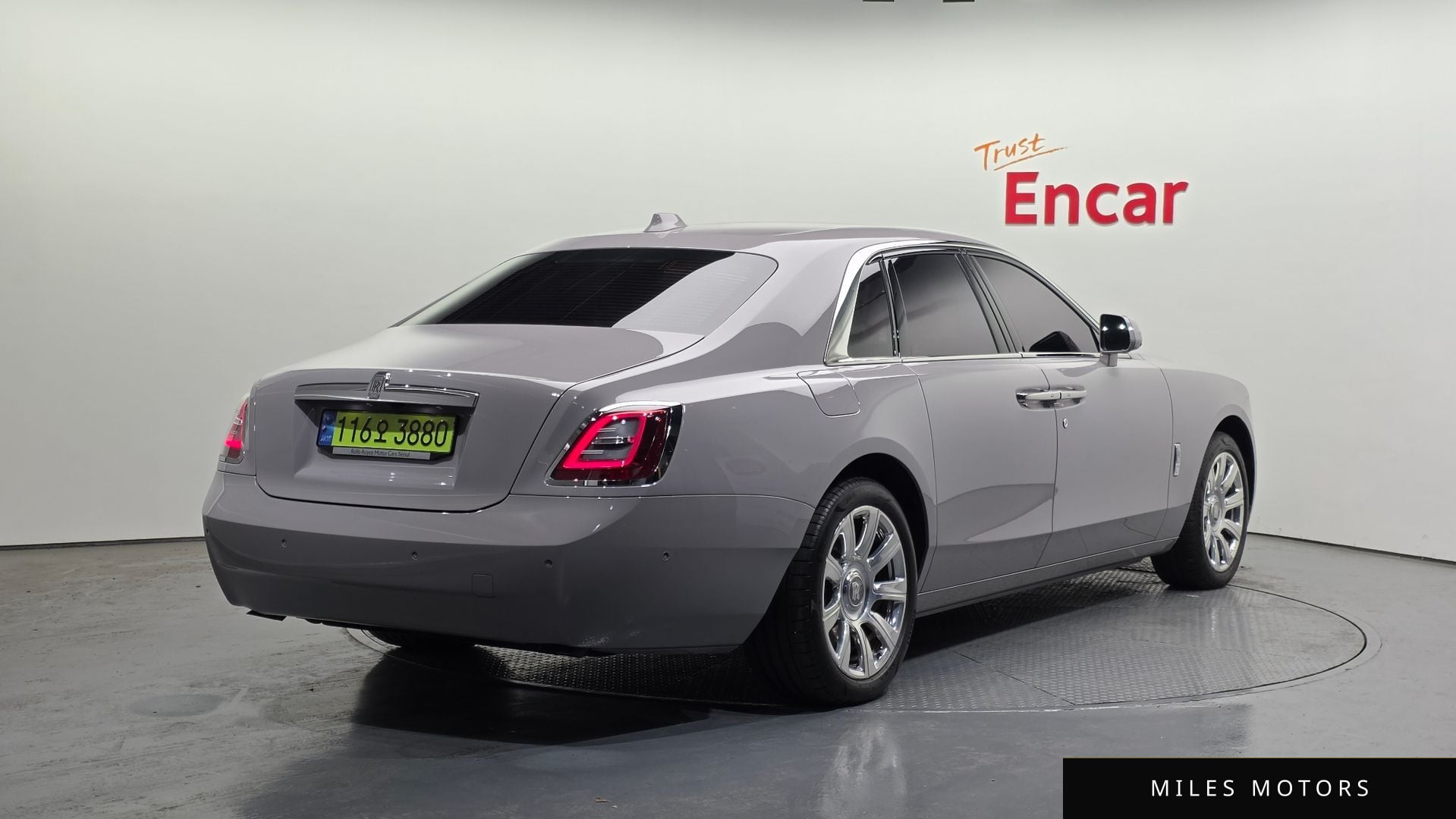 Rolls-Royce 고스트 2024 — миниатюра 2