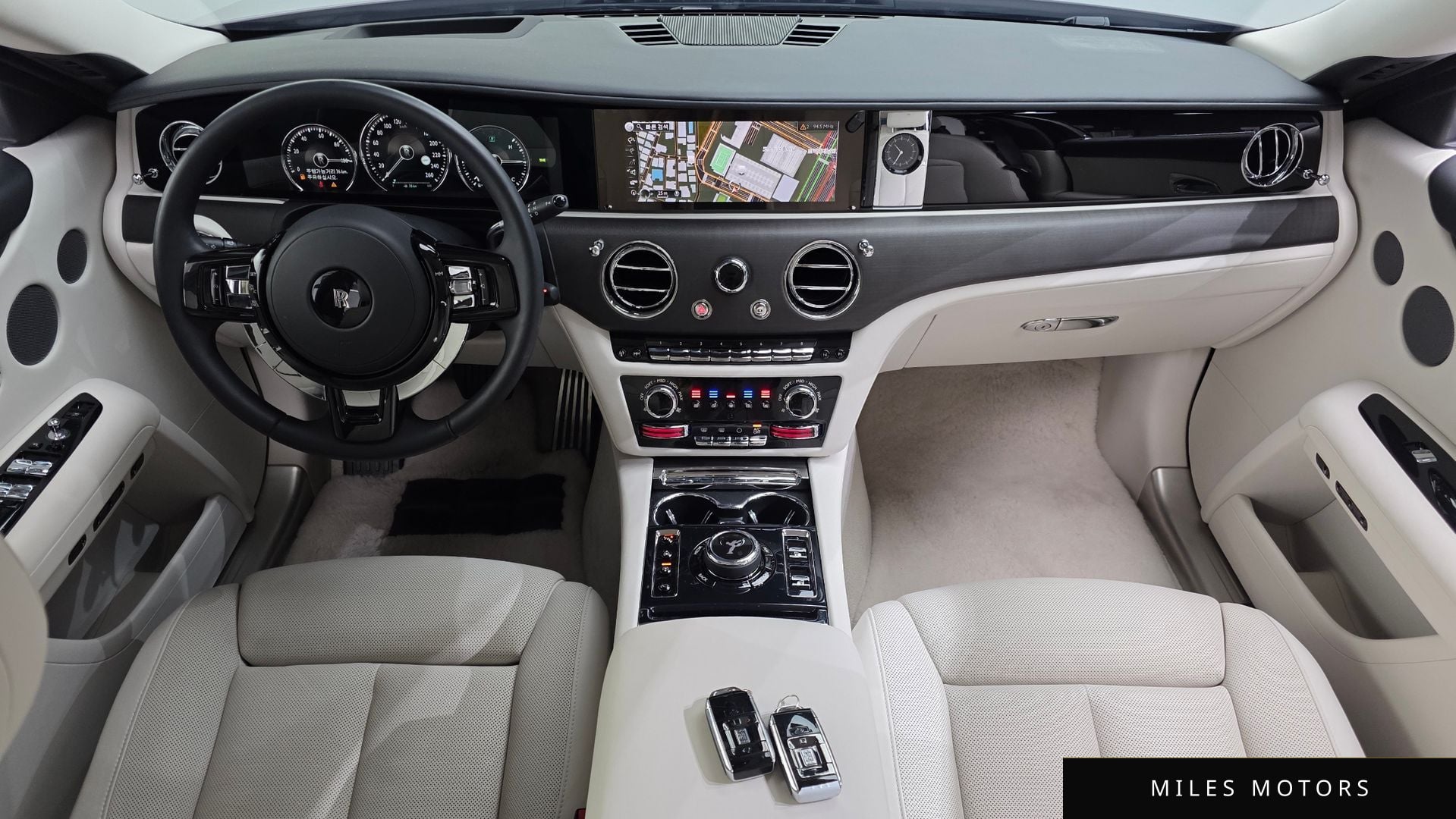 Rolls-Royce 고스트 2024 — миниатюра 7