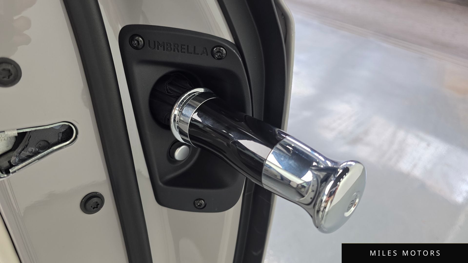 Rolls-Royce 고스트 2024 — миниатюра 19