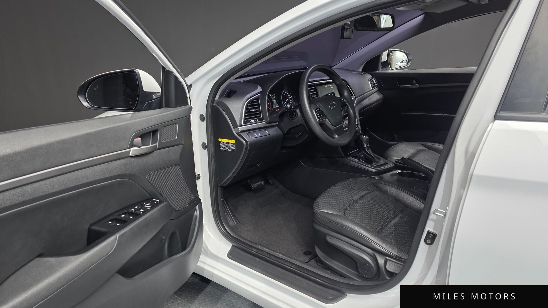 Hyundai AVANTE 2018 — миниатюра 10