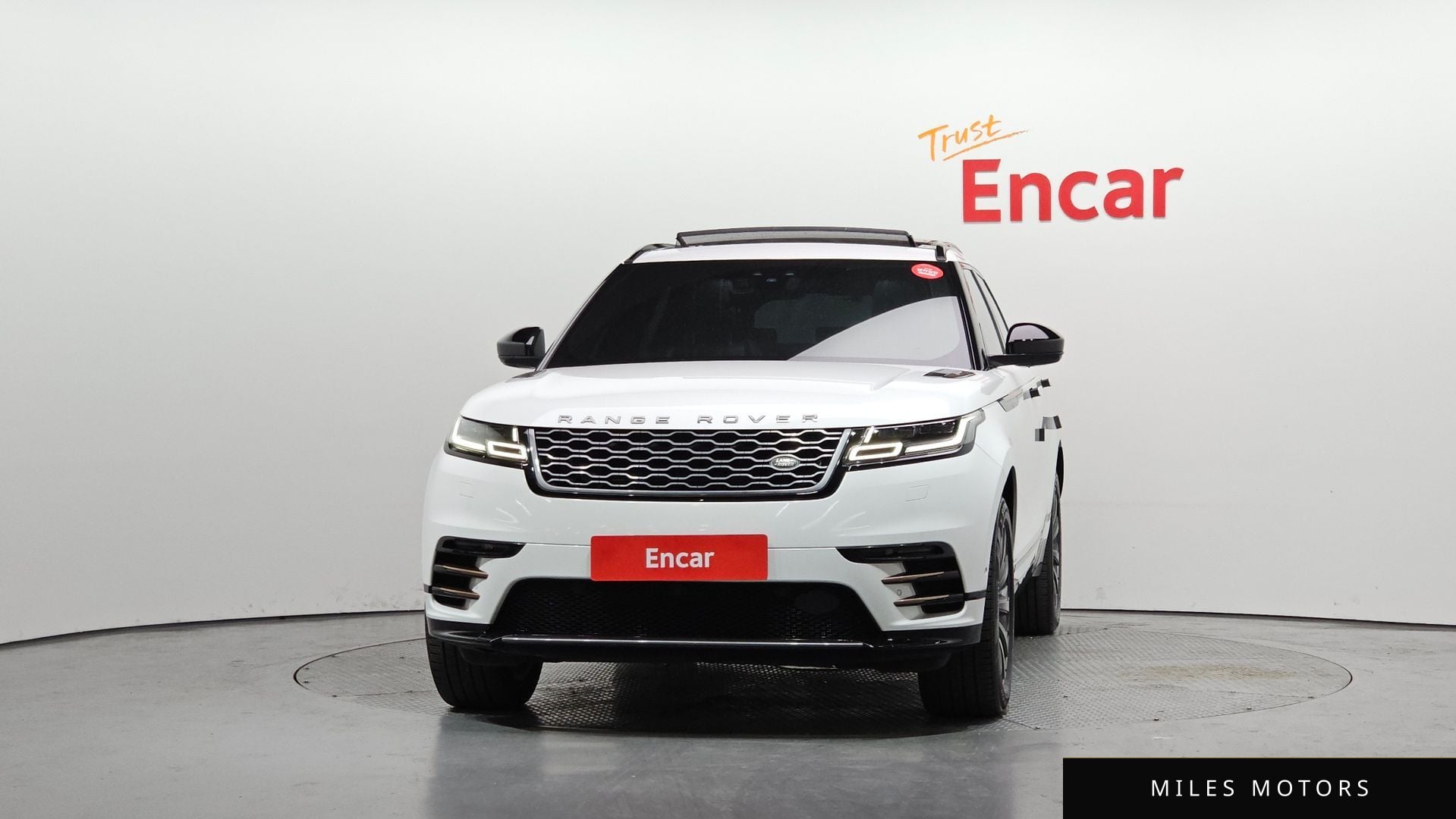 Land Rover Range Rover Velar 2019 — миниатюра 3