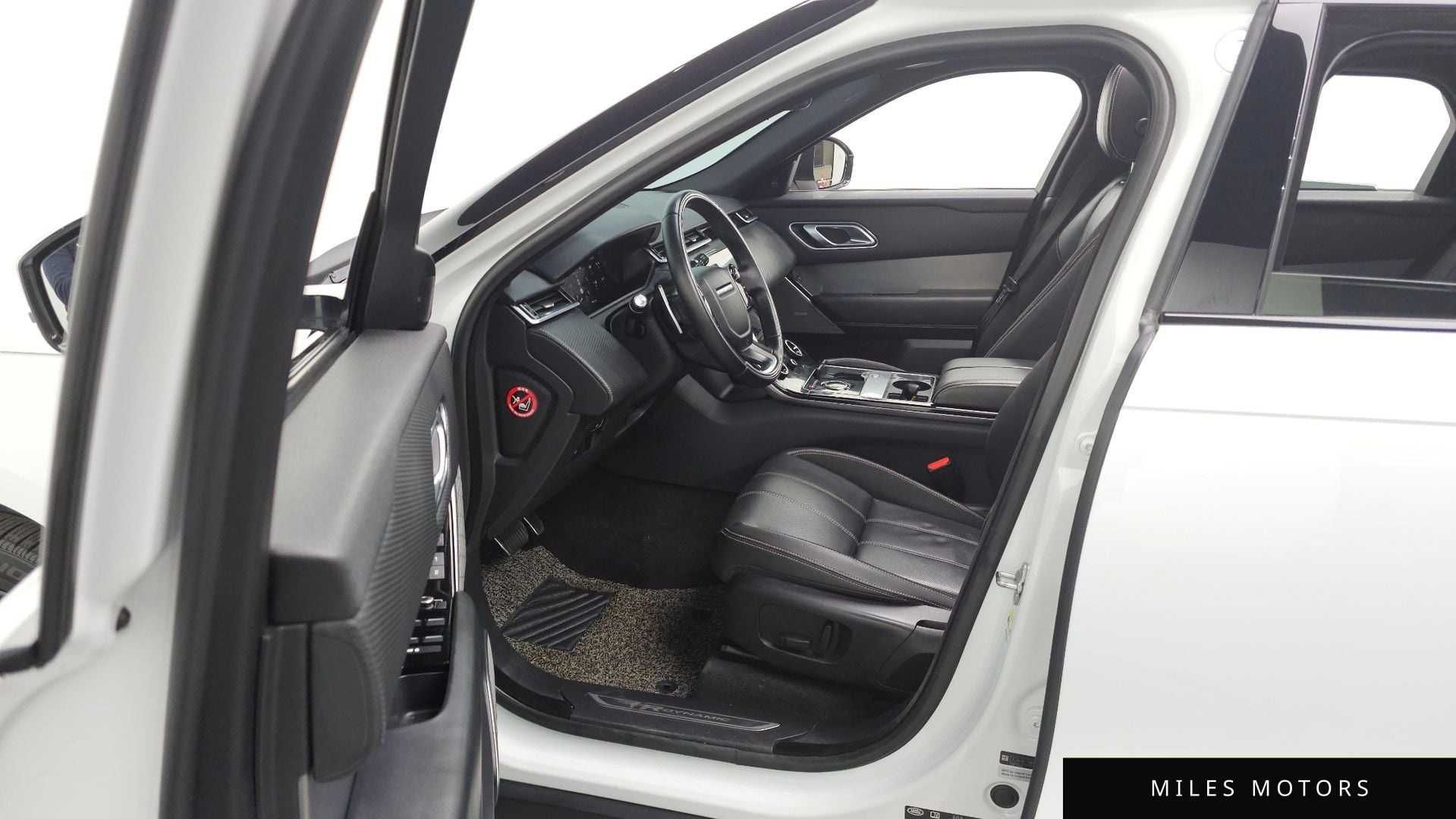 Land Rover Range Rover Velar 2019 — миниатюра 10